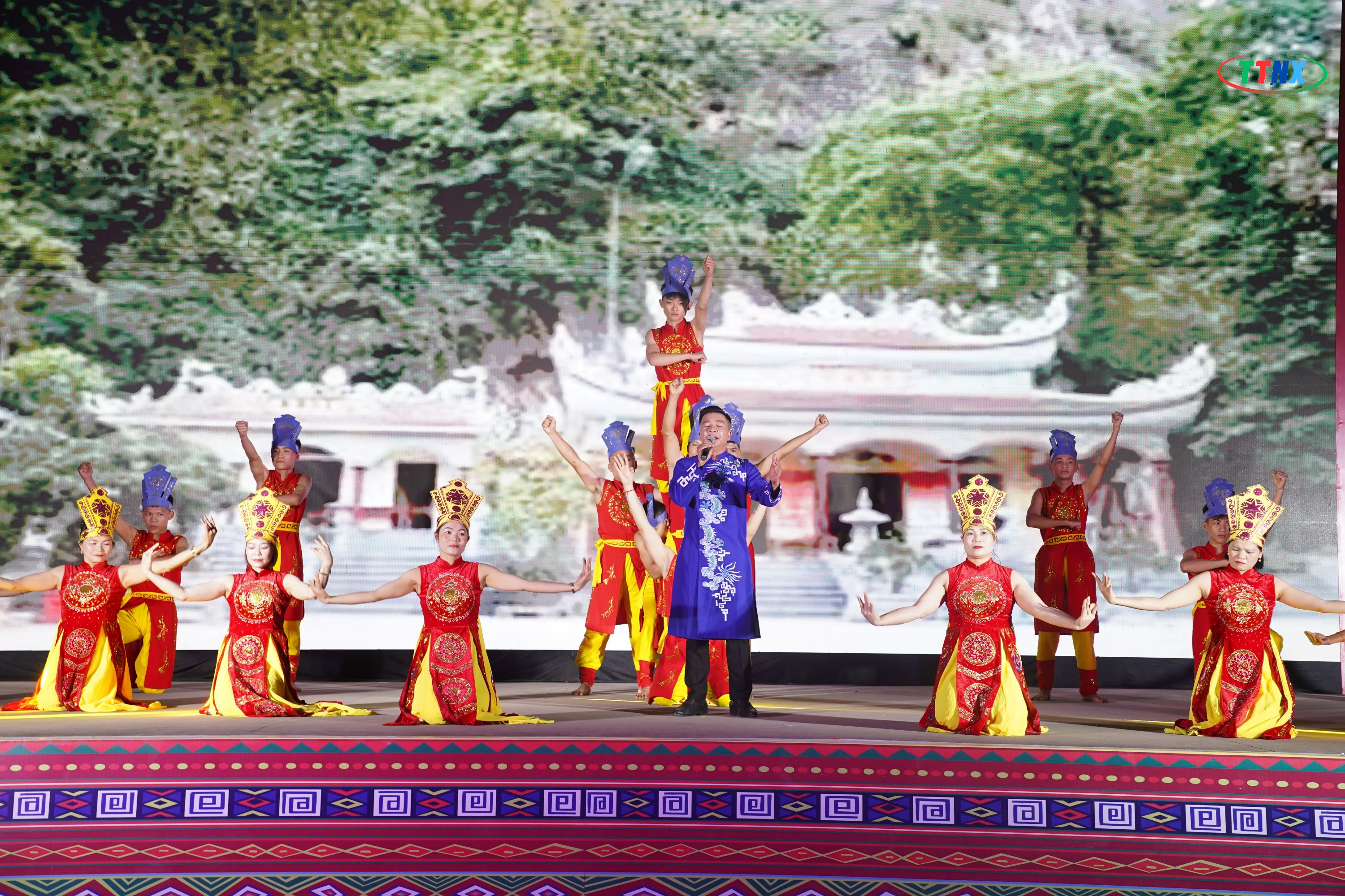 Anh-tin-bai