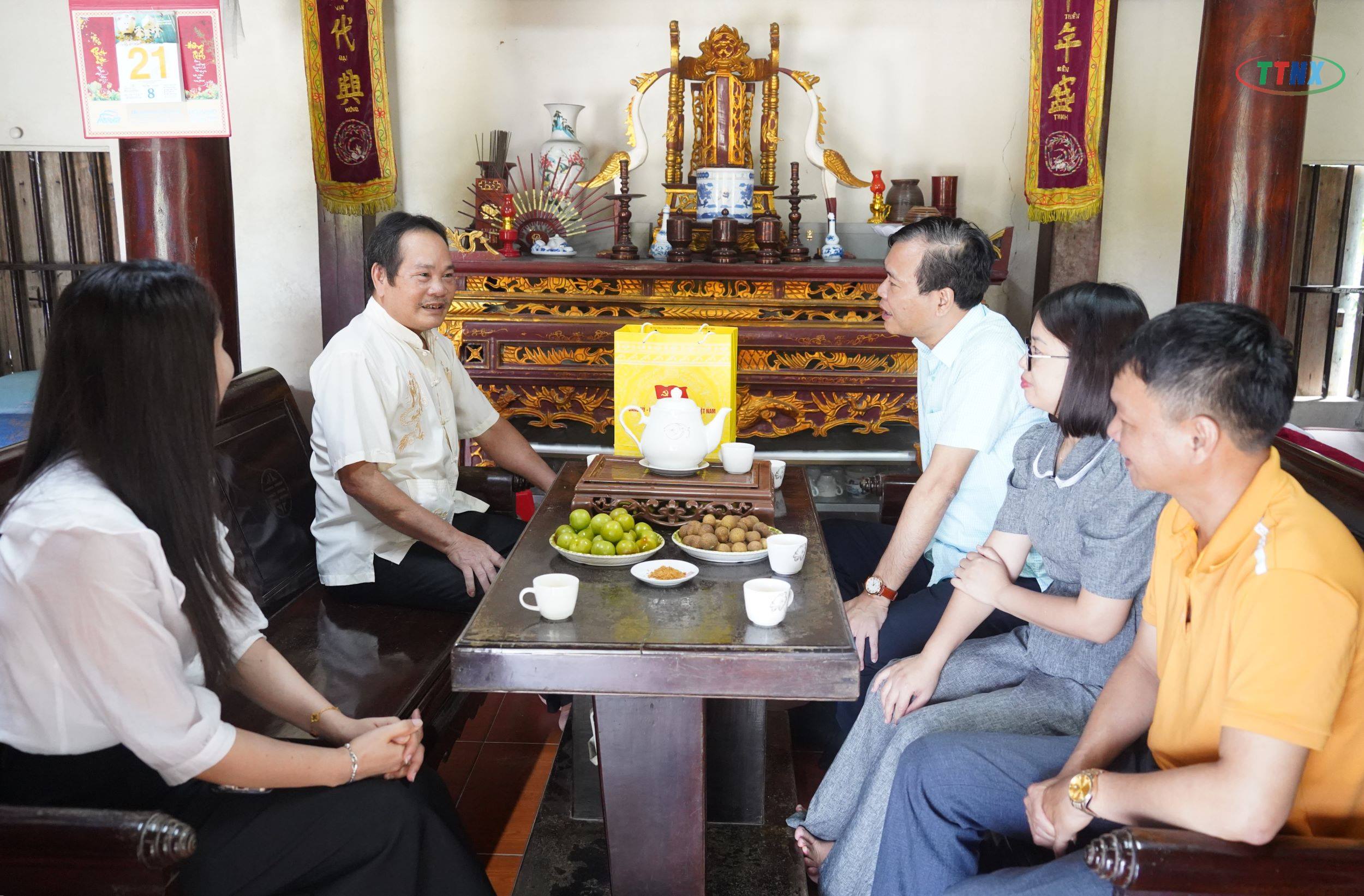 Anh-tin-bai