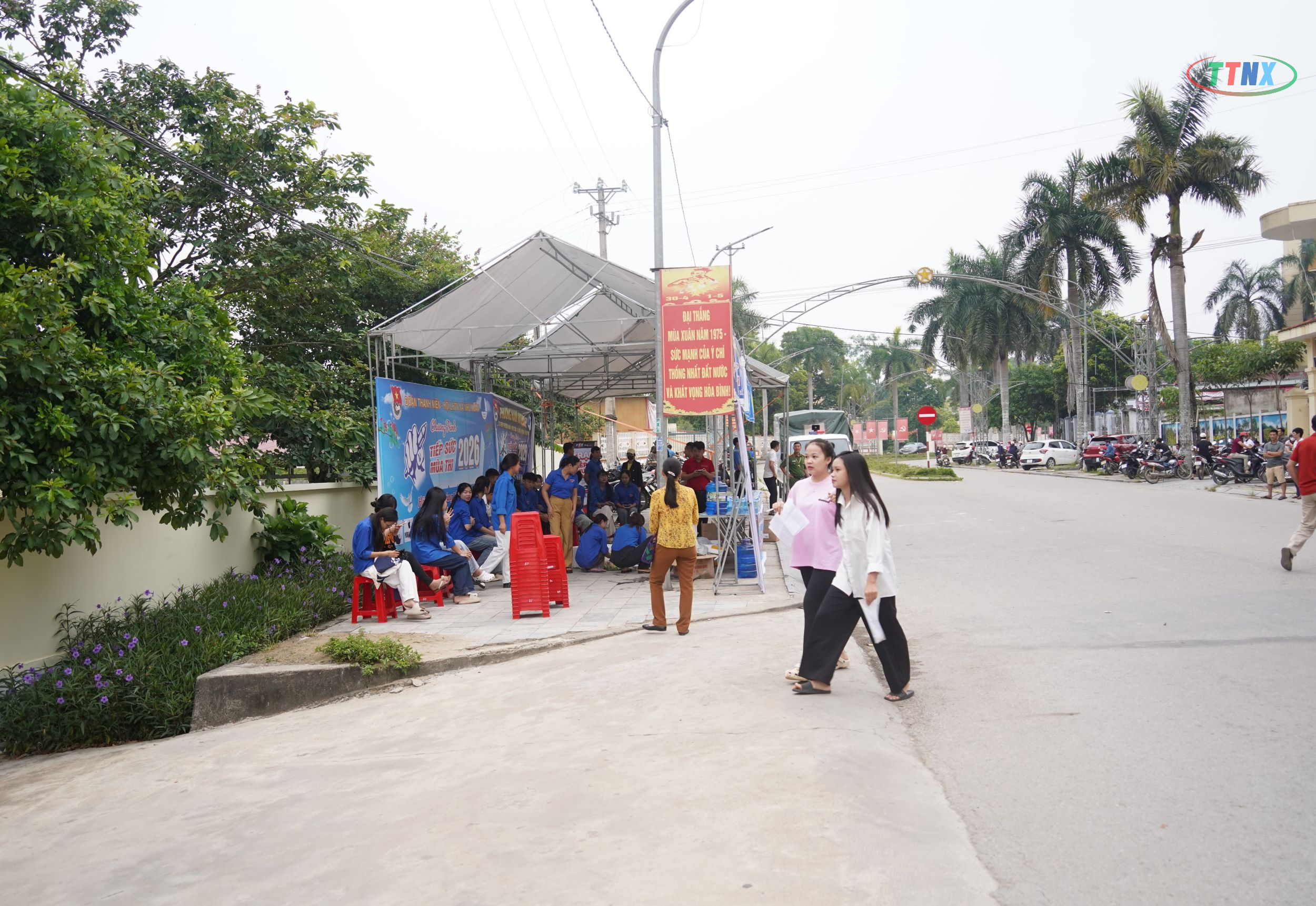 Anh-tin-bai