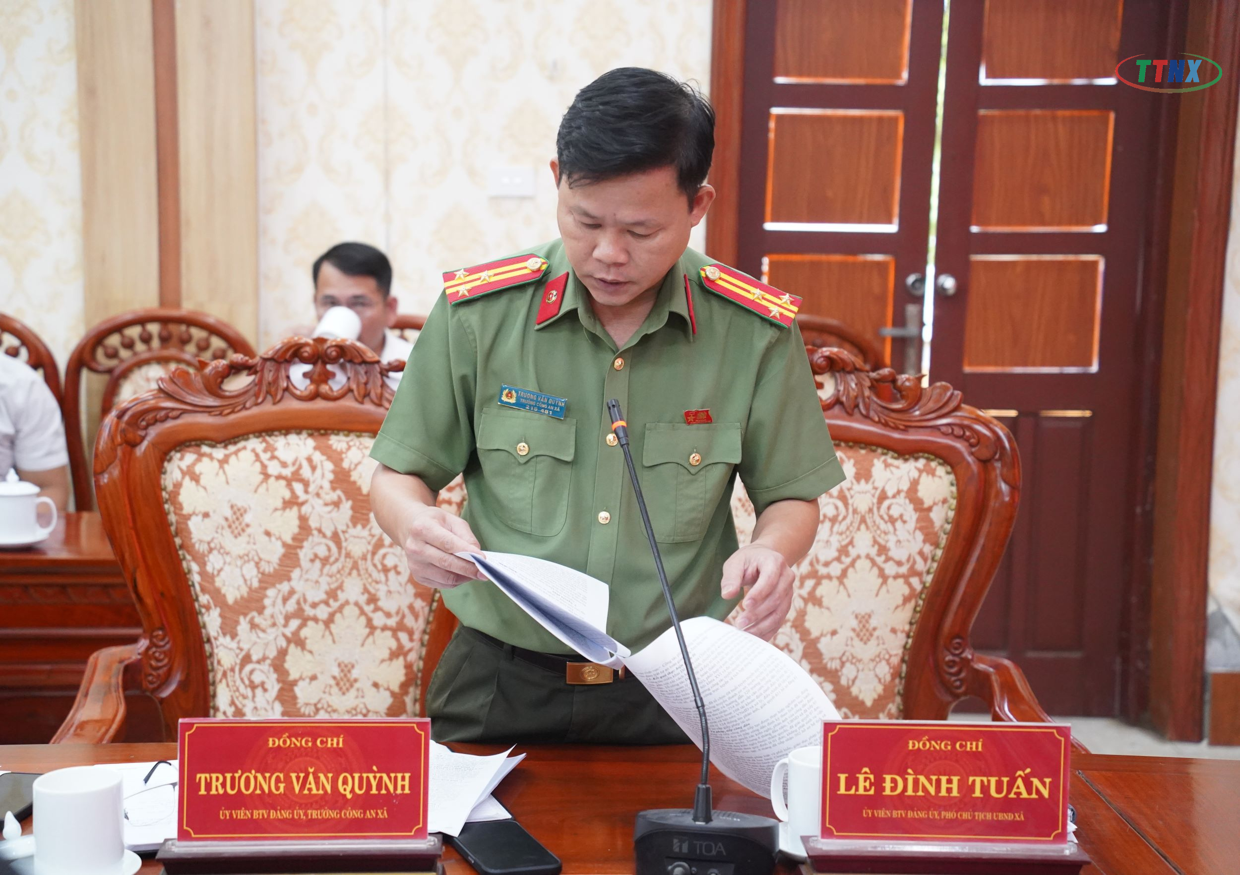 Anh-tin-bai