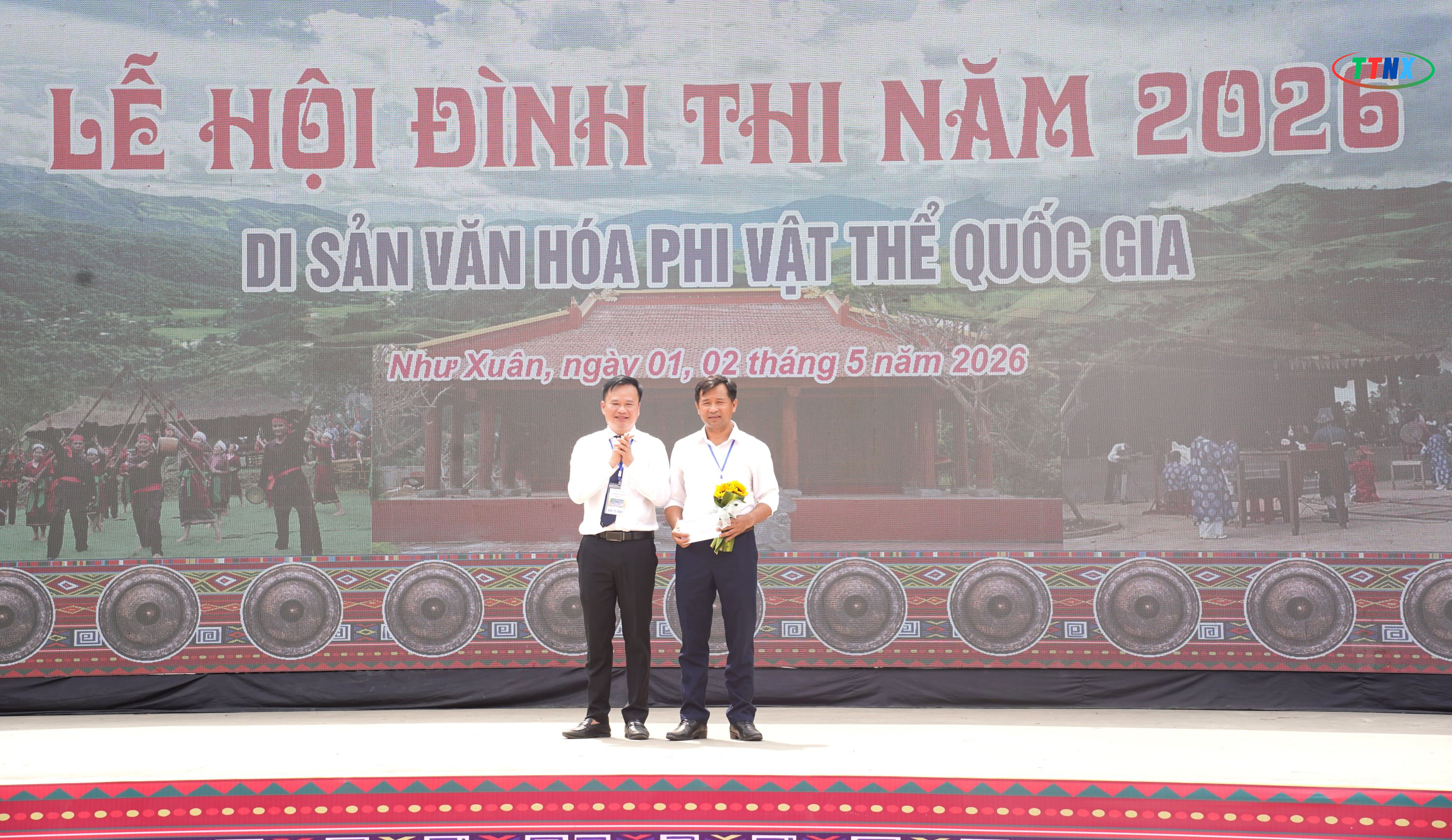 Anh-tin-bai