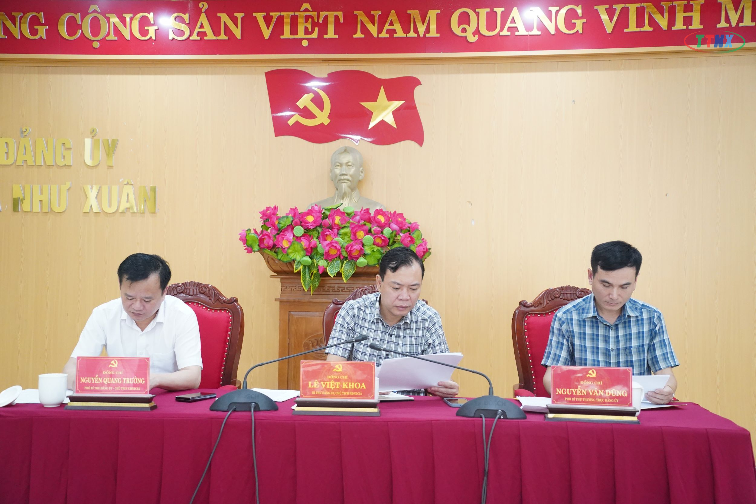 Anh-tin-bai