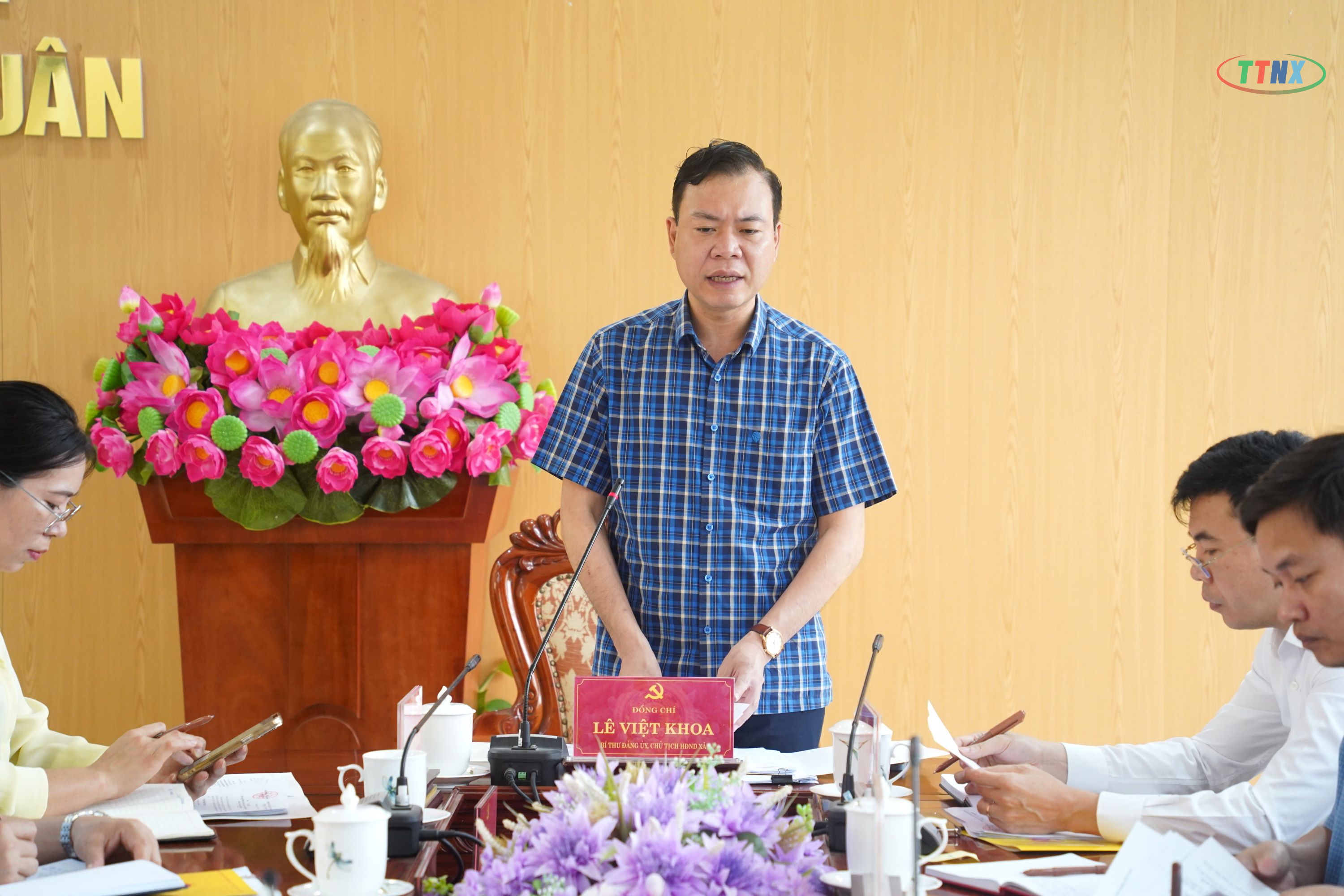 Anh-tin-bai
