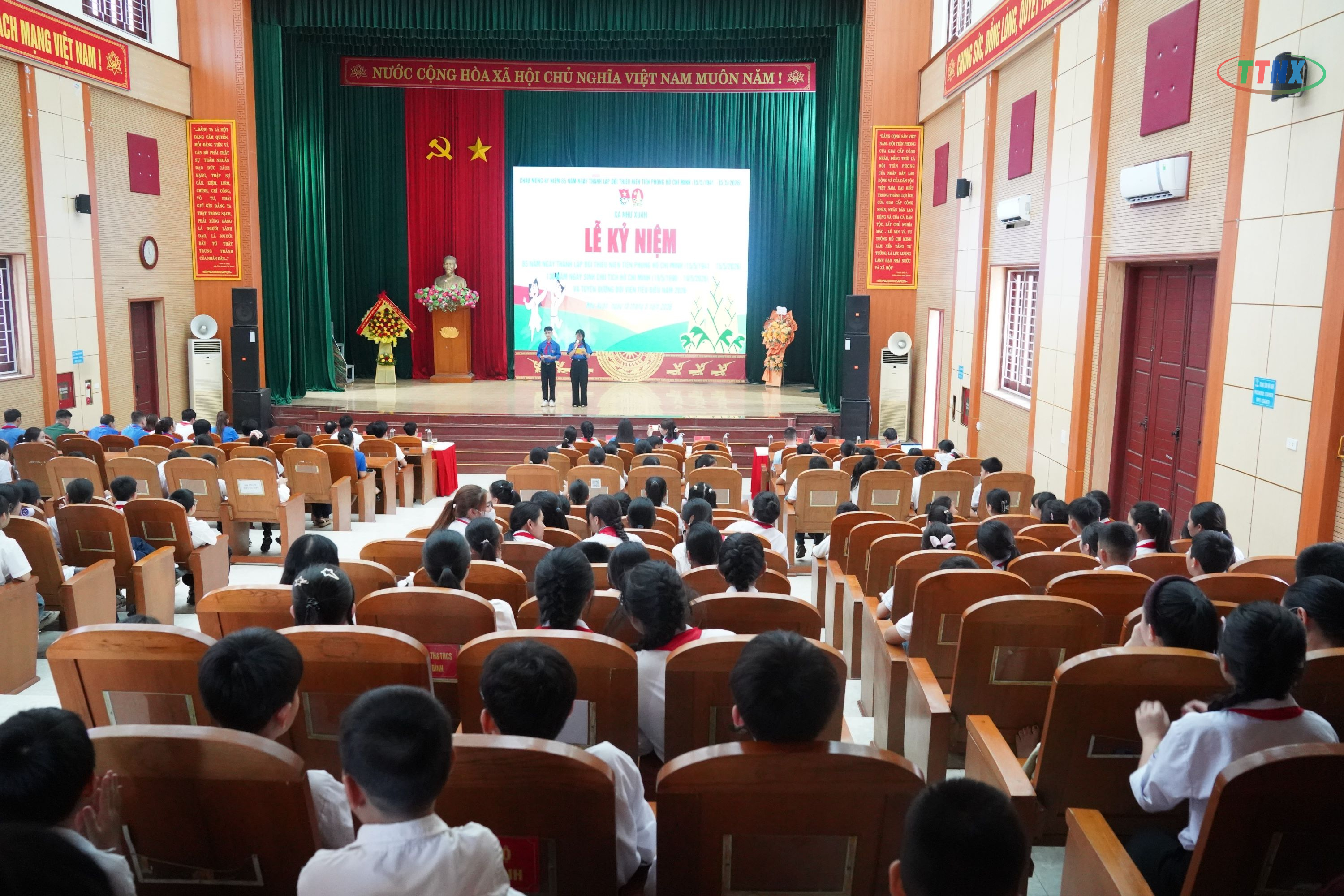 Anh-tin-bai