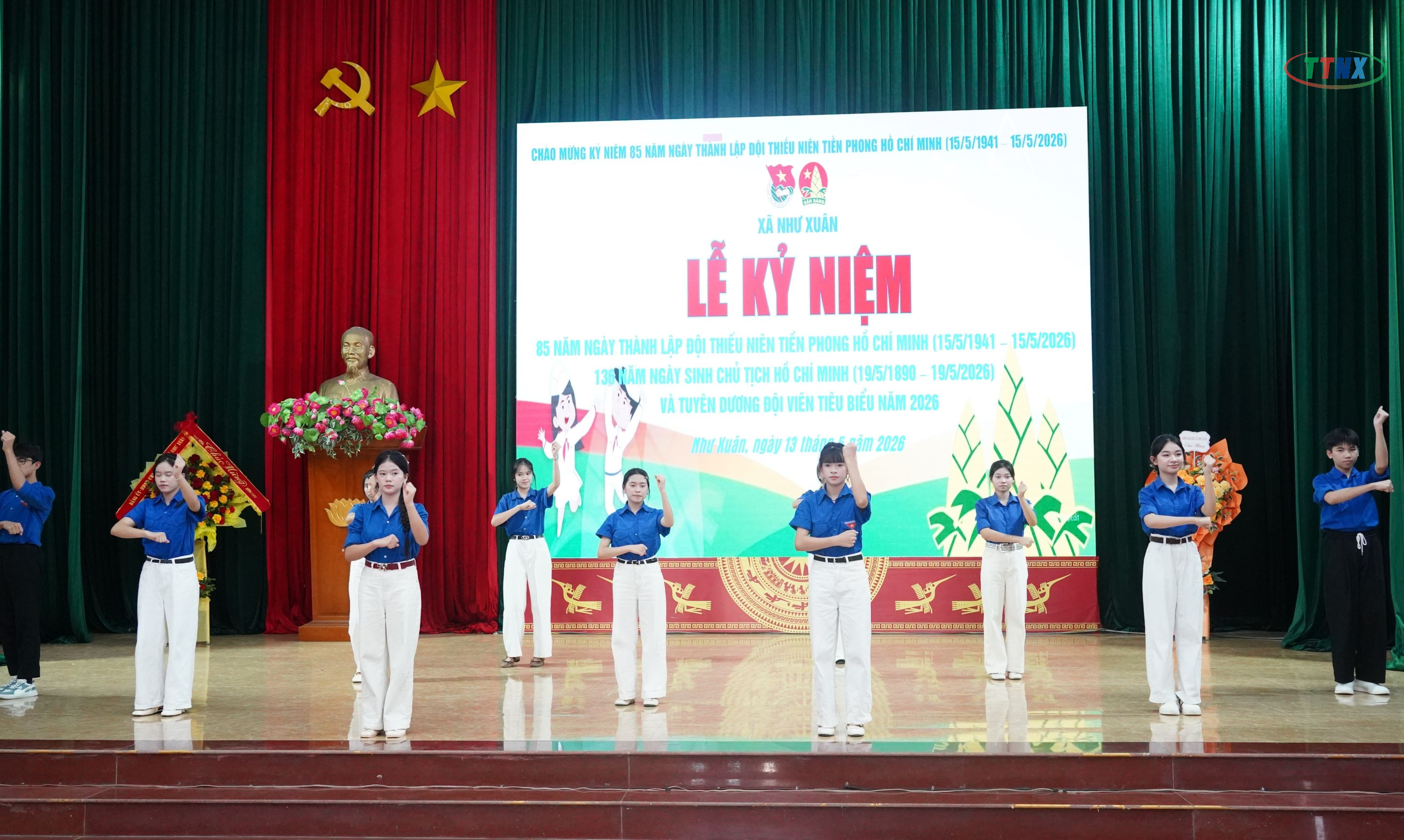 Anh-tin-bai
