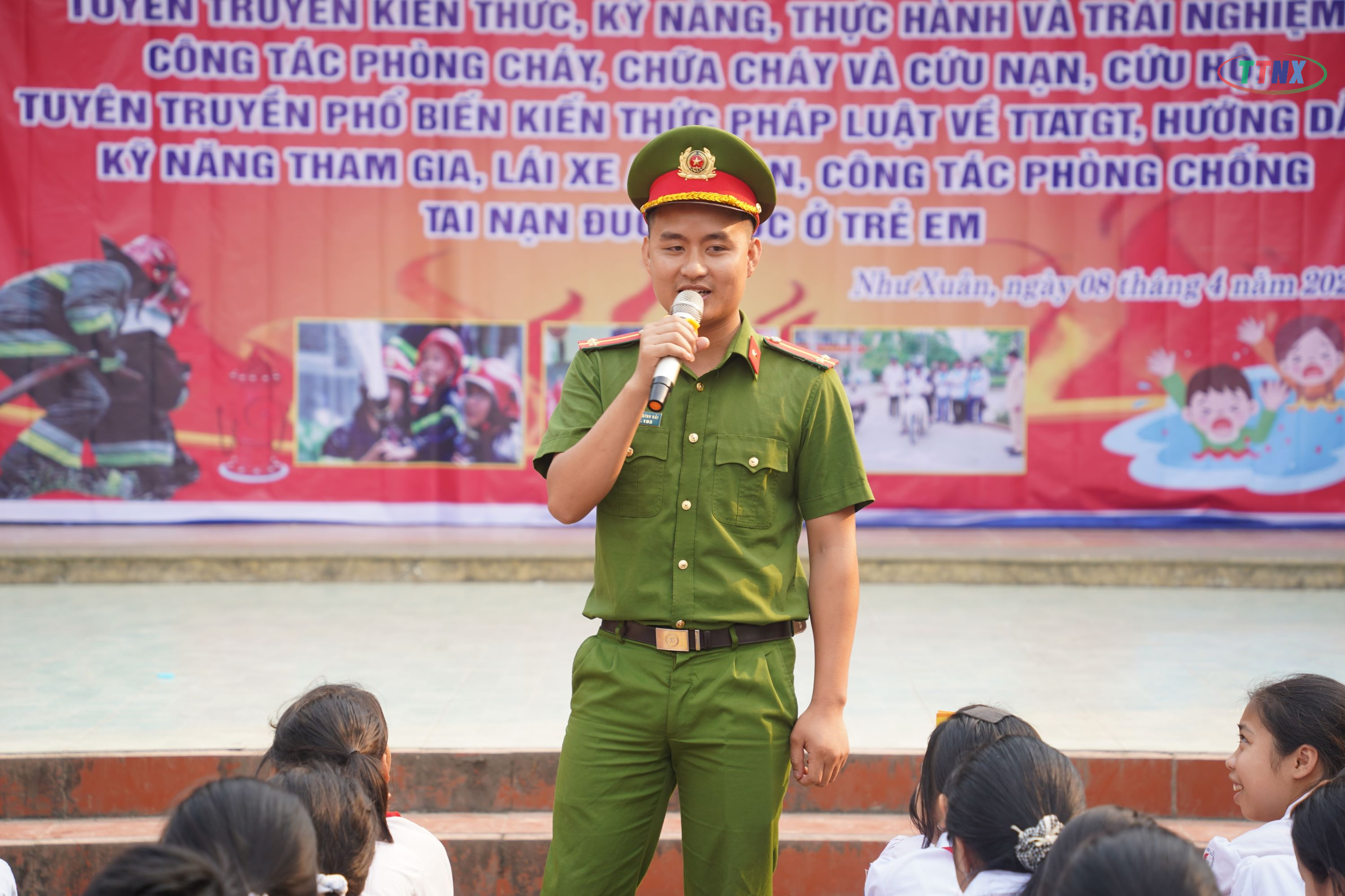 Anh-tin-bai