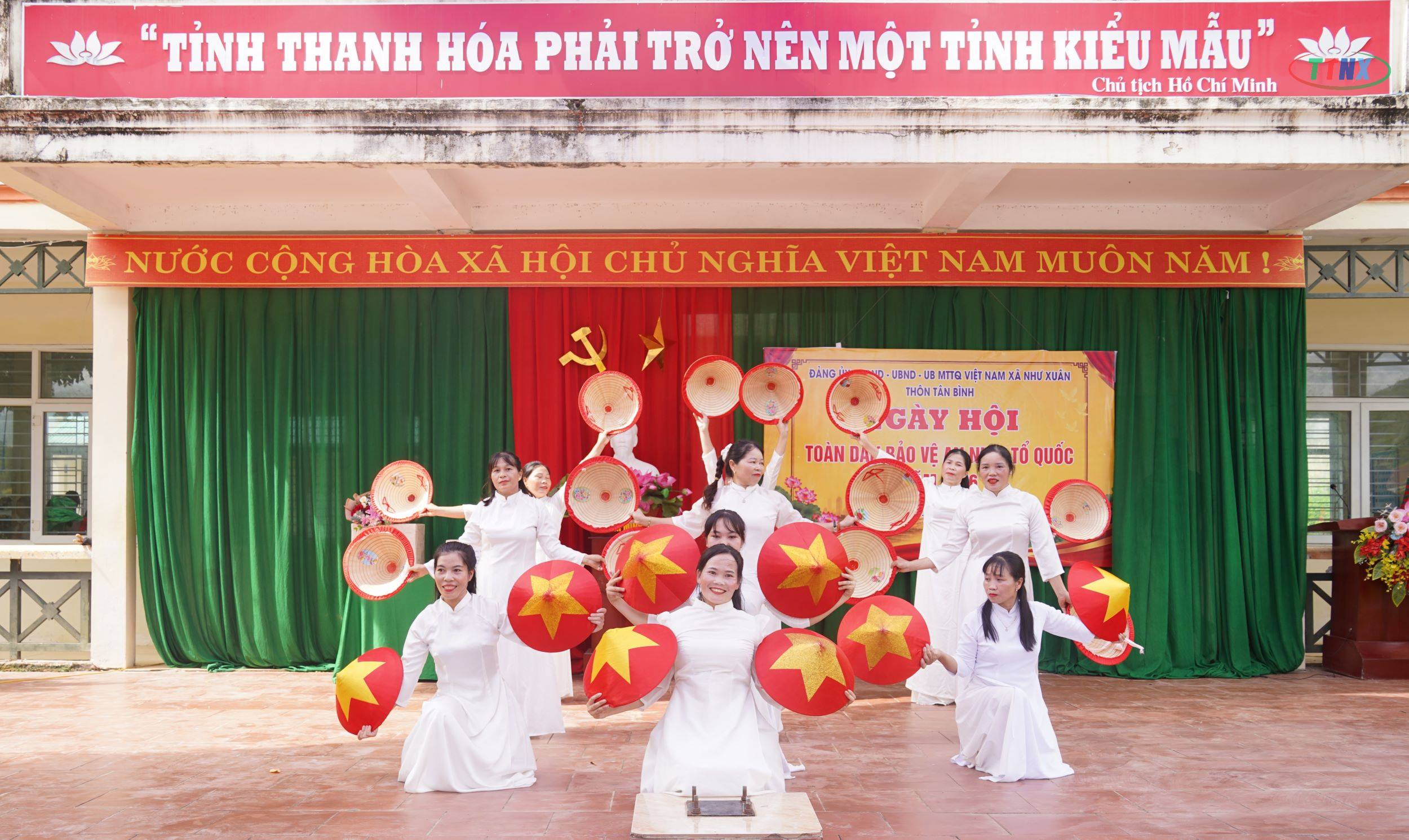 Anh-tin-bai