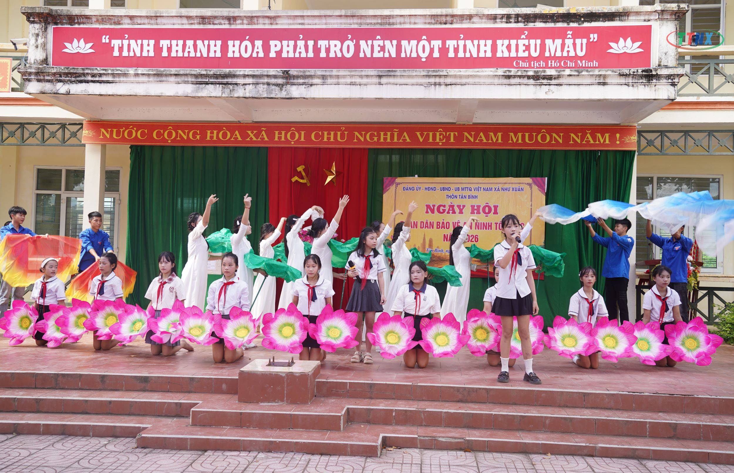 Anh-tin-bai