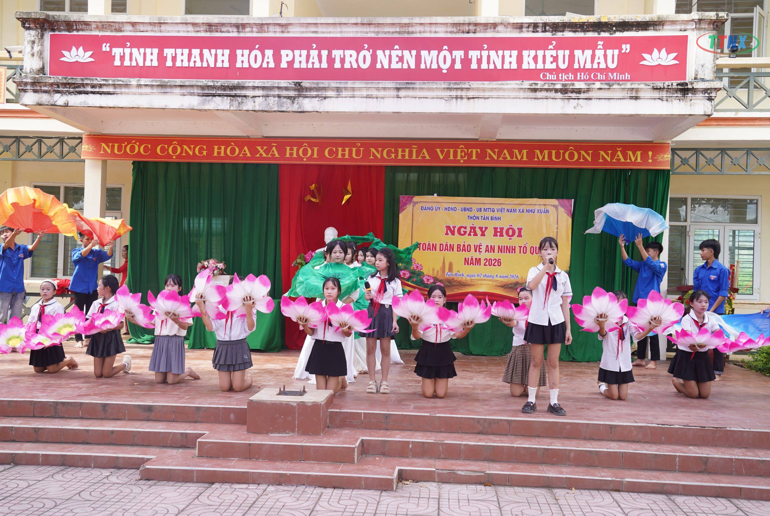 Anh-tin-bai