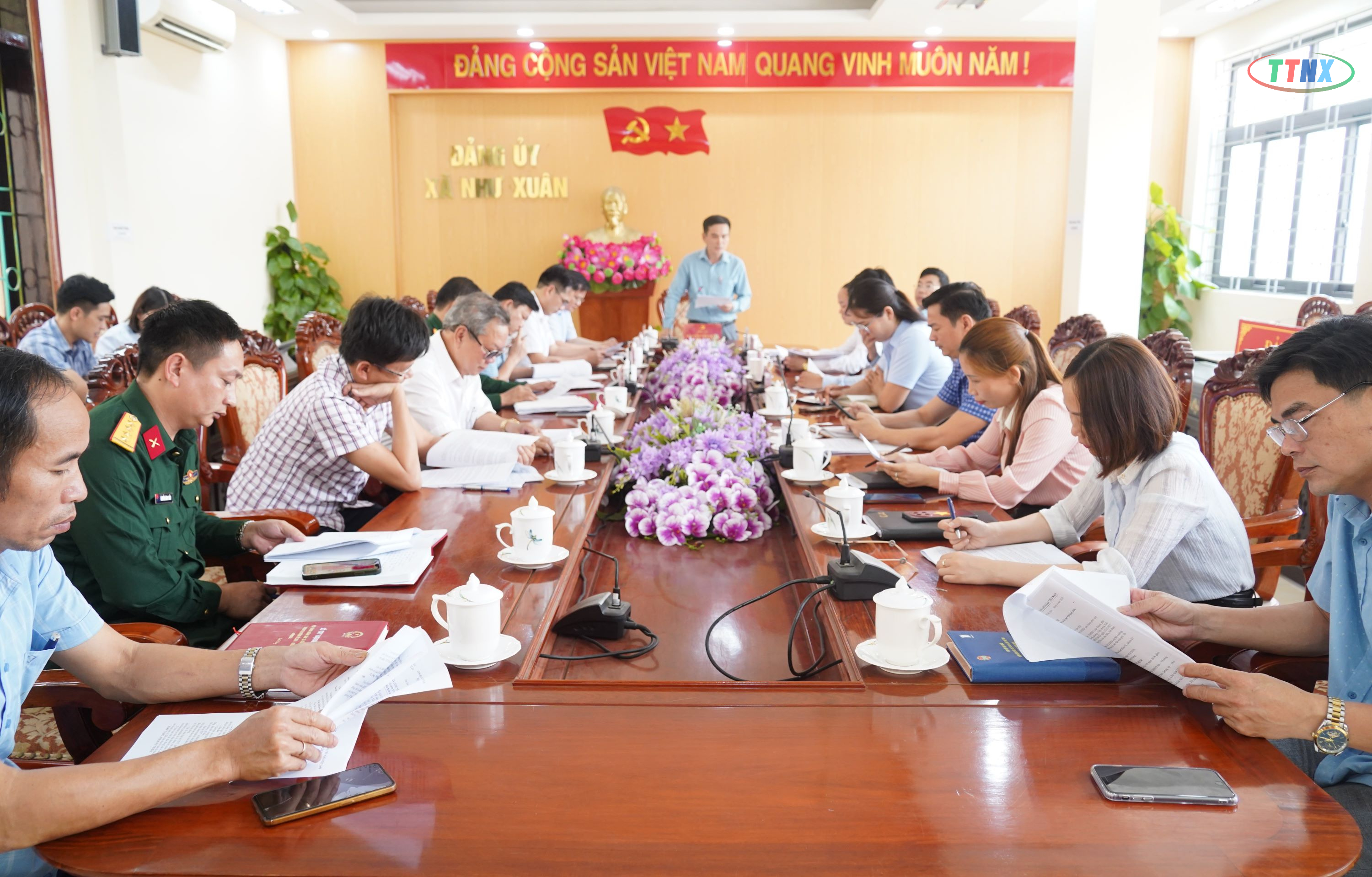 Anh-tin-bai
