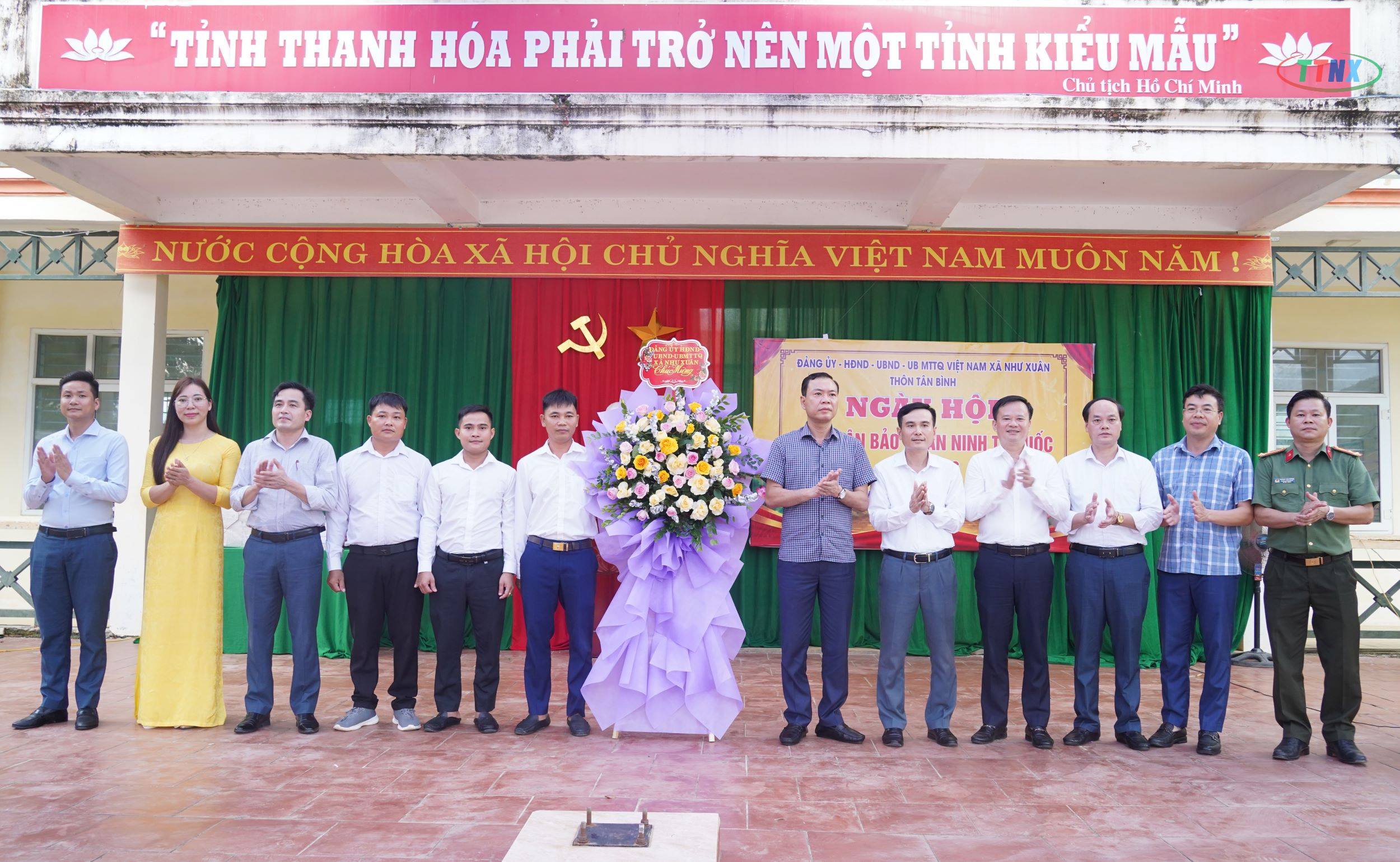 Anh-tin-bai