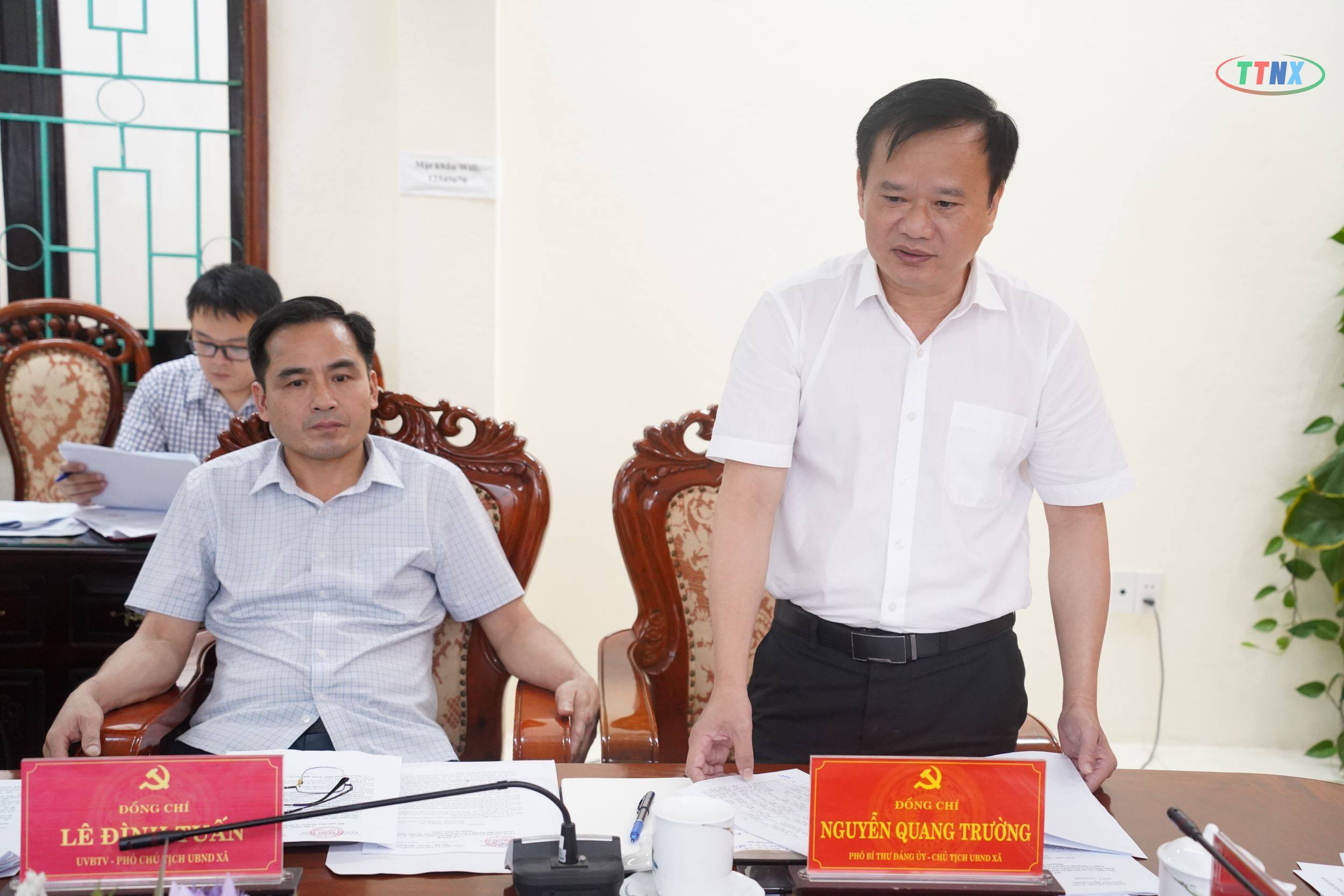 Anh-tin-bai