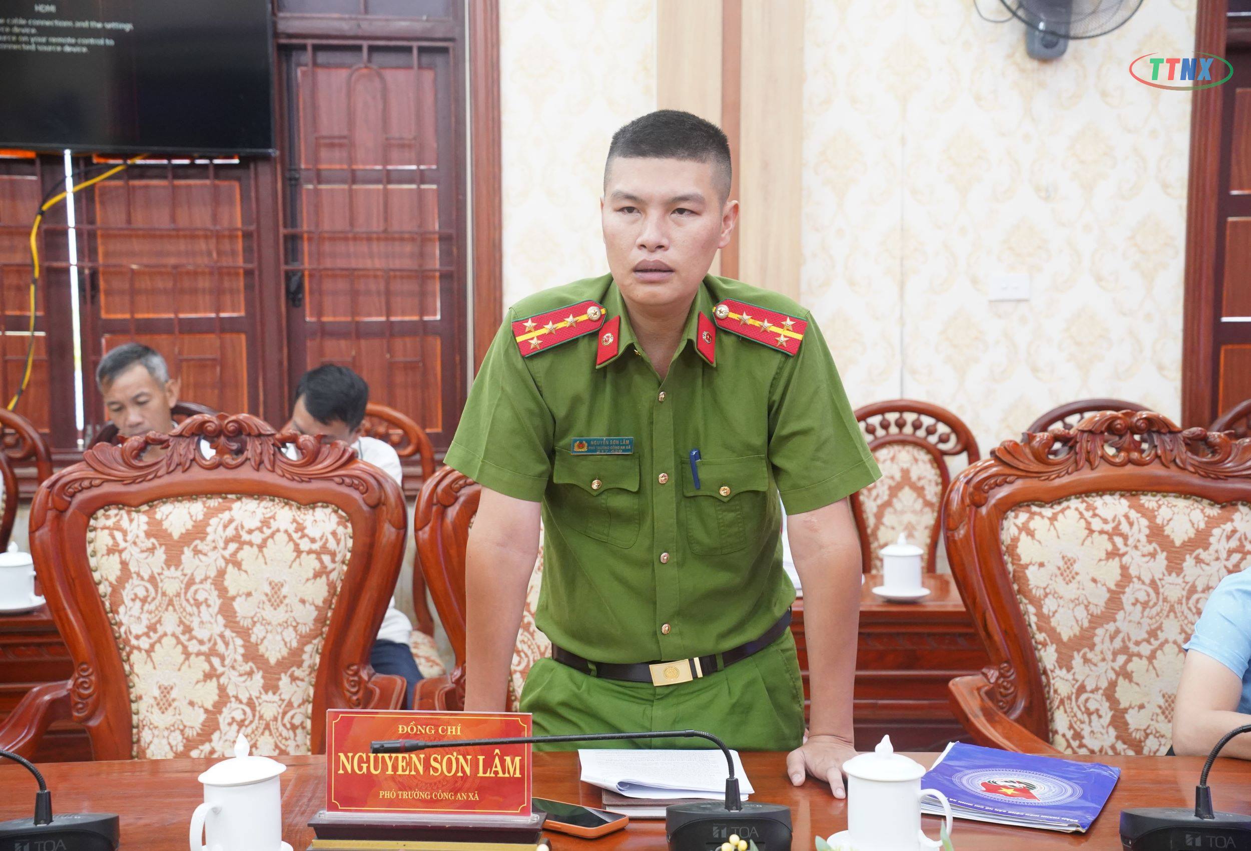 Anh-tin-bai