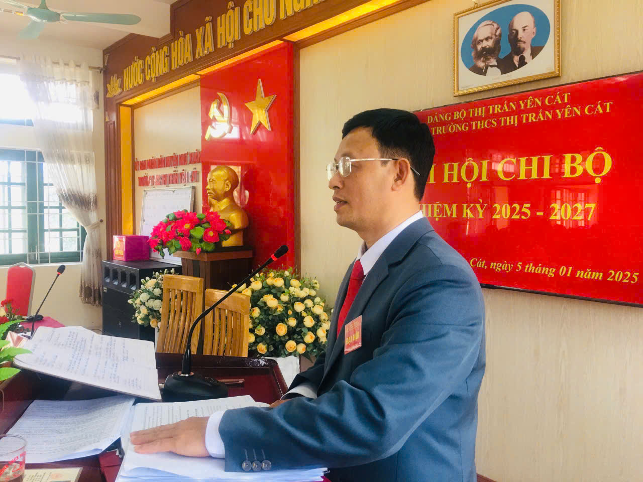 Anh-tin-bai