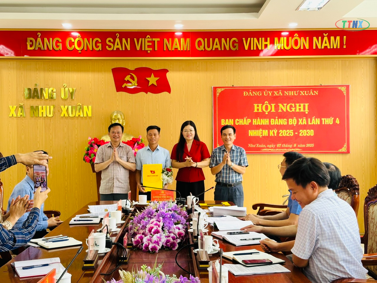 Anh-tin-bai
