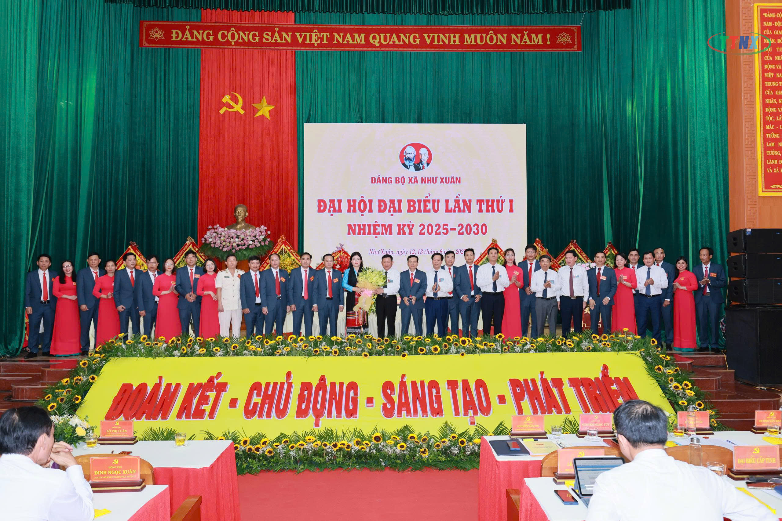 Anh-tin-bai