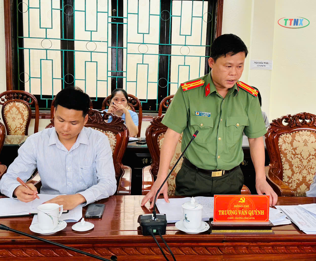 Anh-tin-bai
