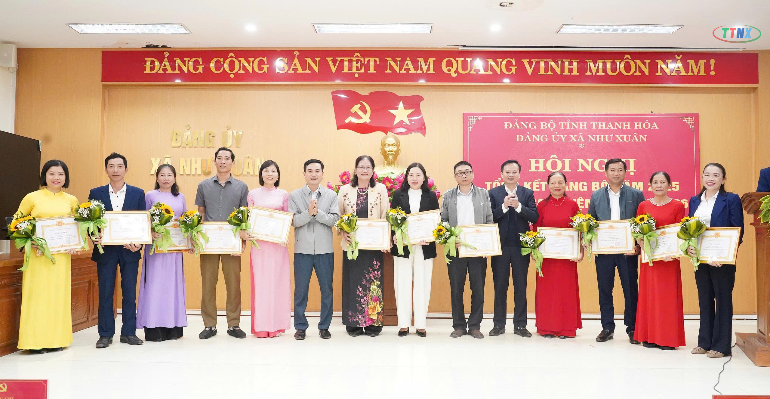 Anh-tin-bai
