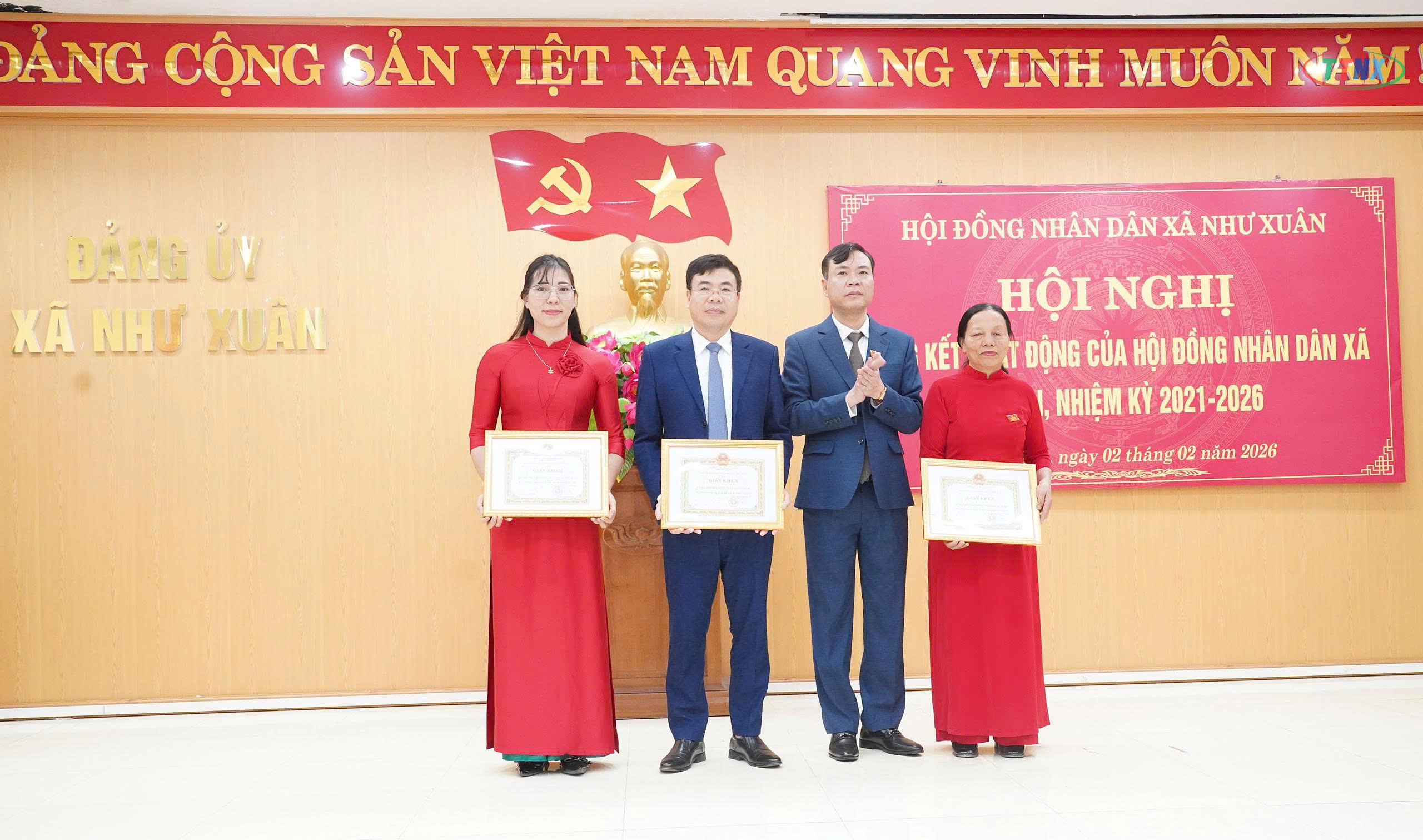 Anh-tin-bai