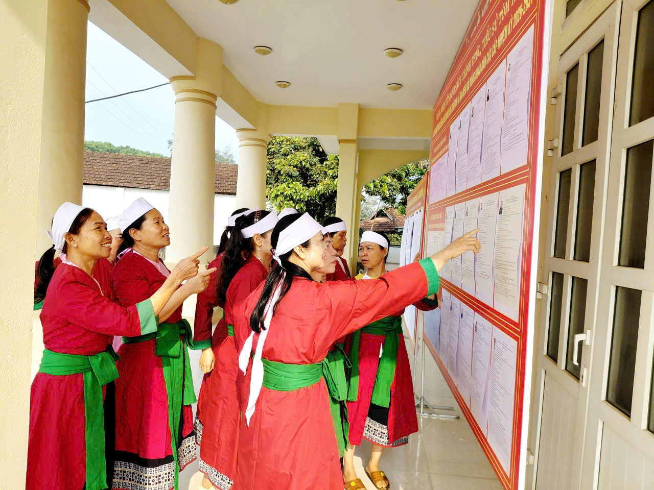 Anh-tin-bai