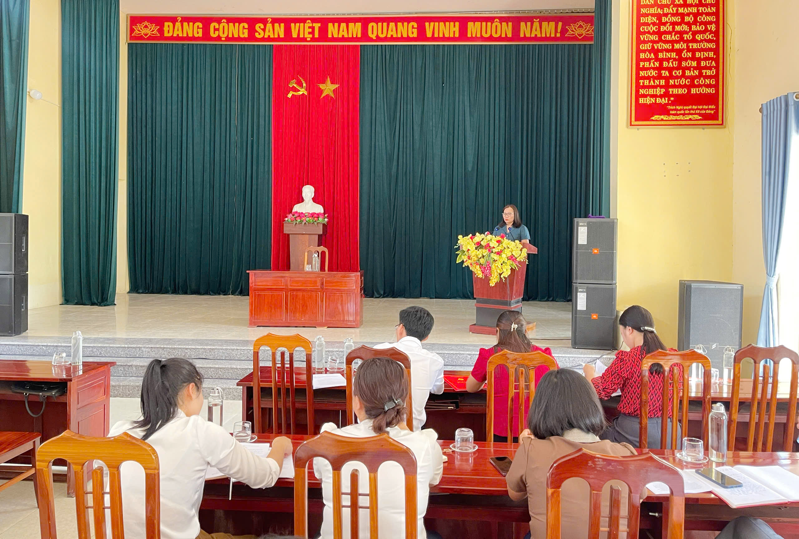 Xã Thượng Ninh: Họp Tiểu ban Nội dung xây dựng Báo cáo chính trị của Ban chấp hành Đảng bộ xã trình Đại hội Đại biểu Đảng bộ xã lần thứ nhất, nhiệm kỳ 2025- 2030.