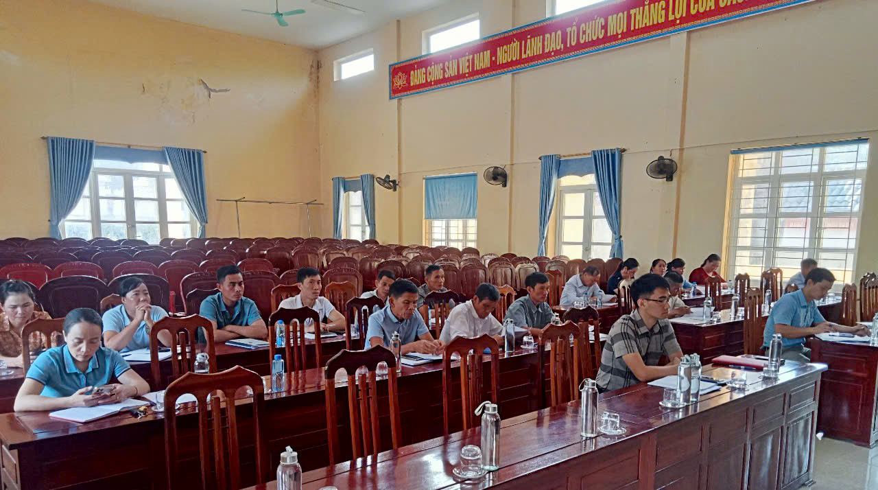 Hội Nông dân xã Thượng Ninh tổ chức hội nghị công bố các Quyết định