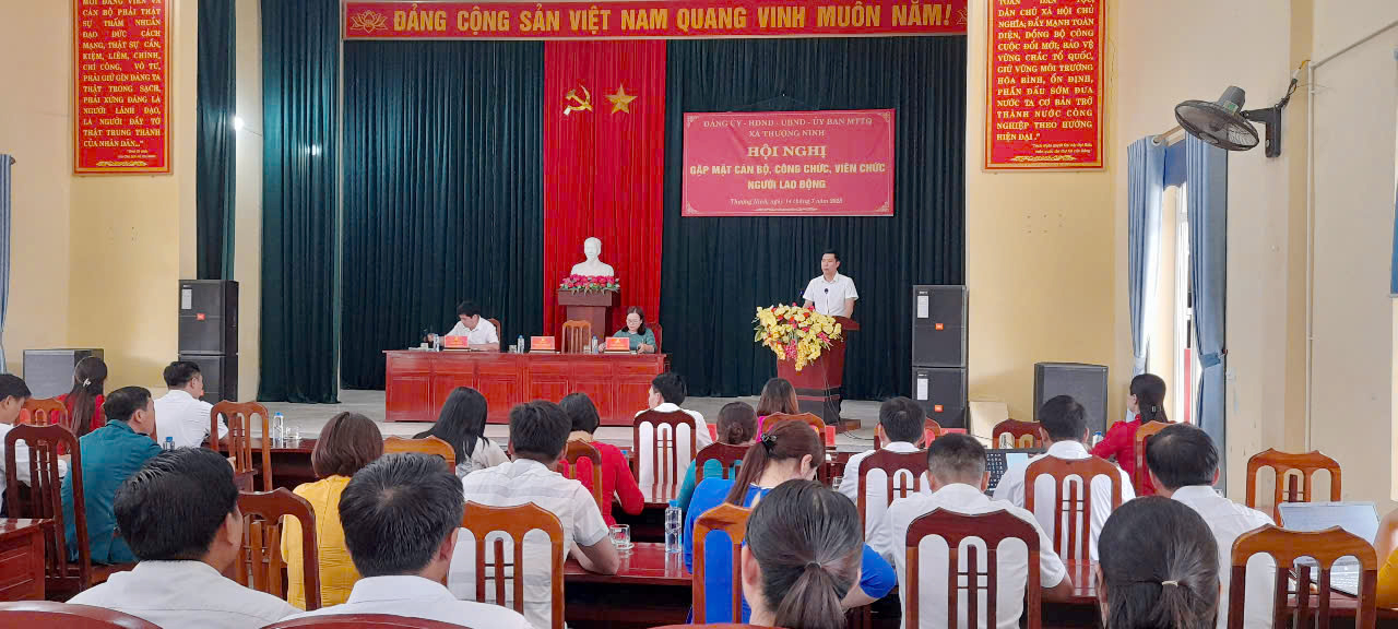 Đảng ủy – HĐND – UBND – UB MTTQ xã Thượng Ninh tổ chức hội nghị gặp mặt cán bộ, công chức, viên chức người lao động.