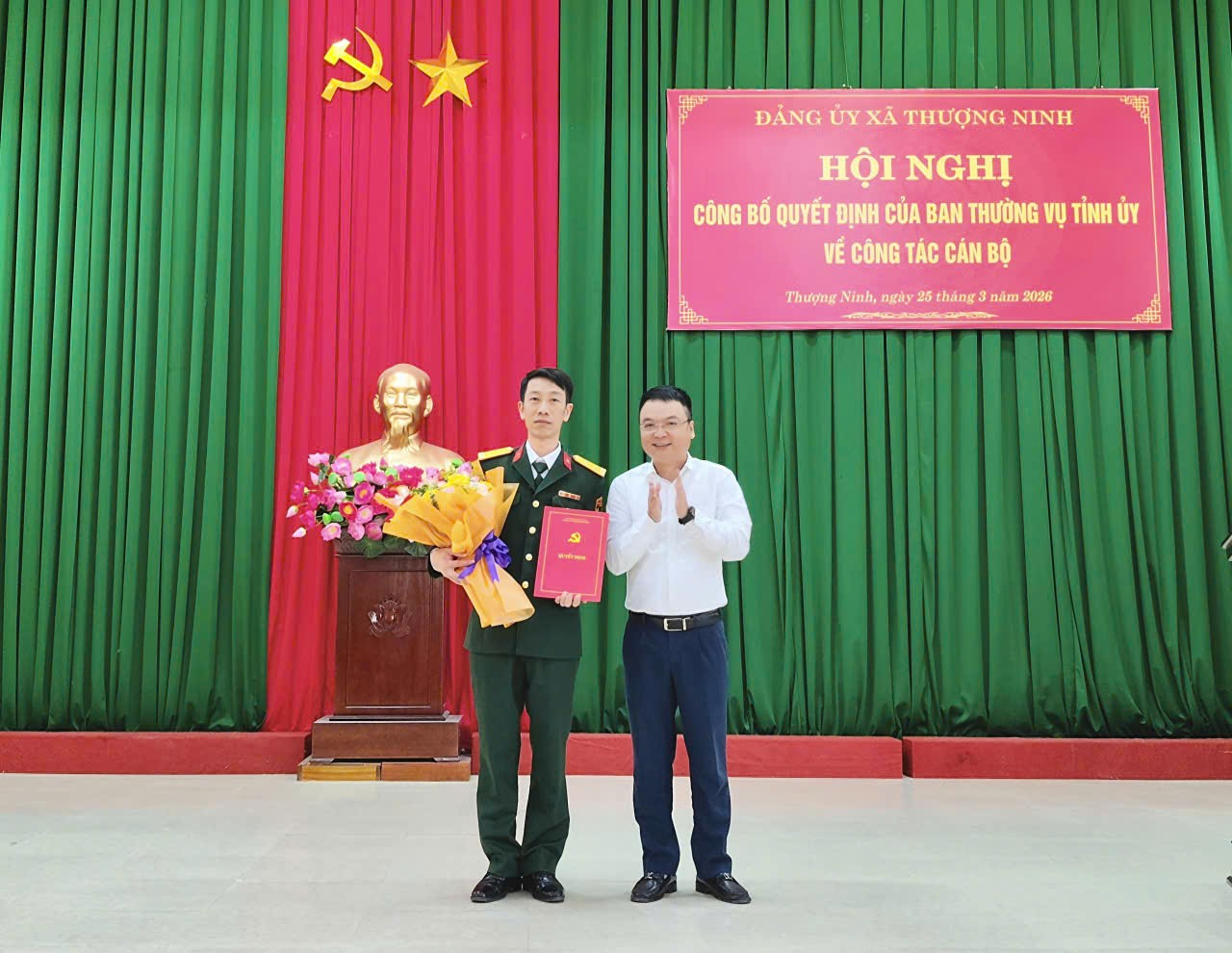 Đảng ủy xã Thượng Ninh công bố quyết định của Ban Thường vụ Tỉnh ủy về công tác cán bộ