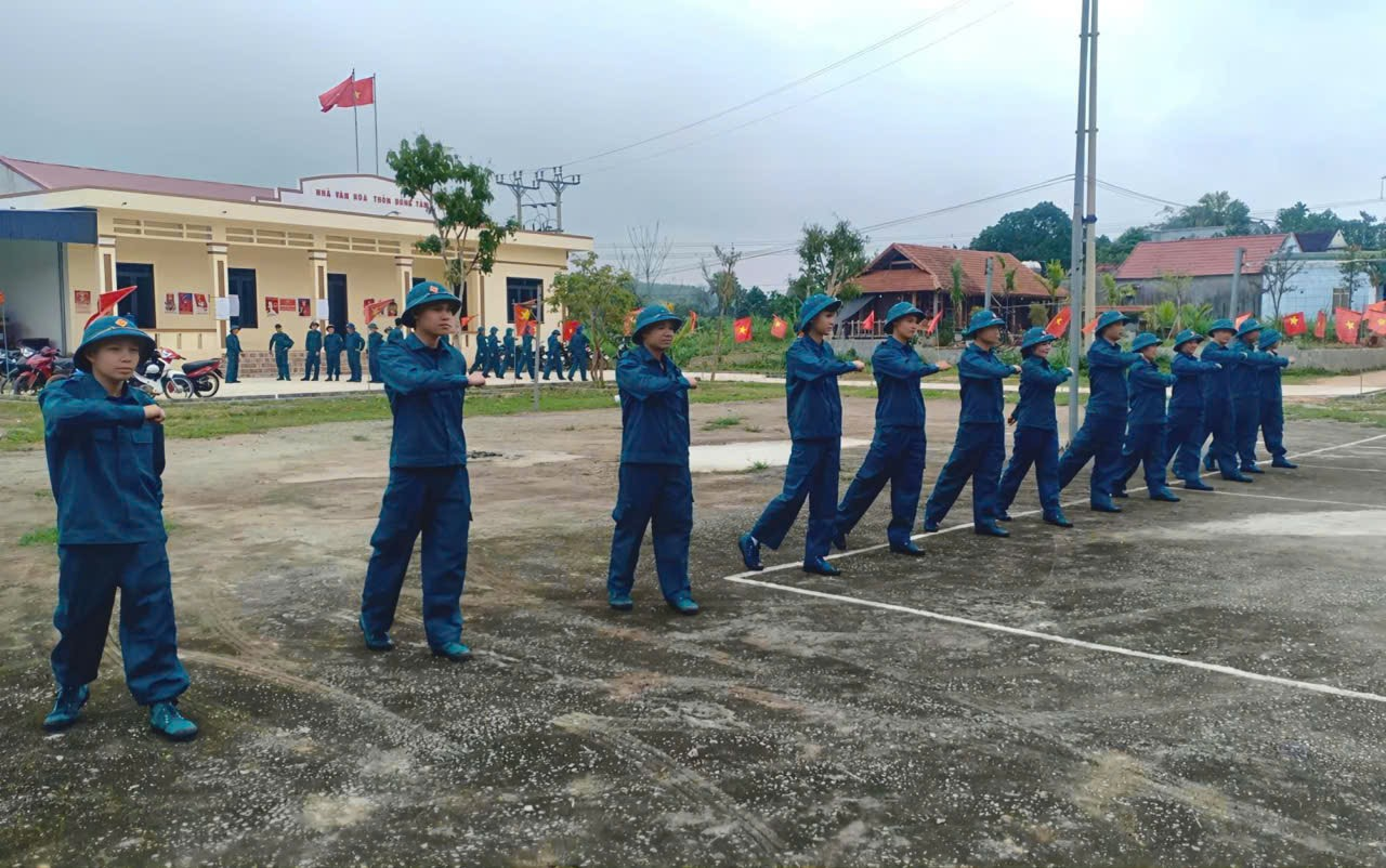 Ban CHQS xã Thượng Ninh chú trọng huấn luyện dân quân năm thứ nhất