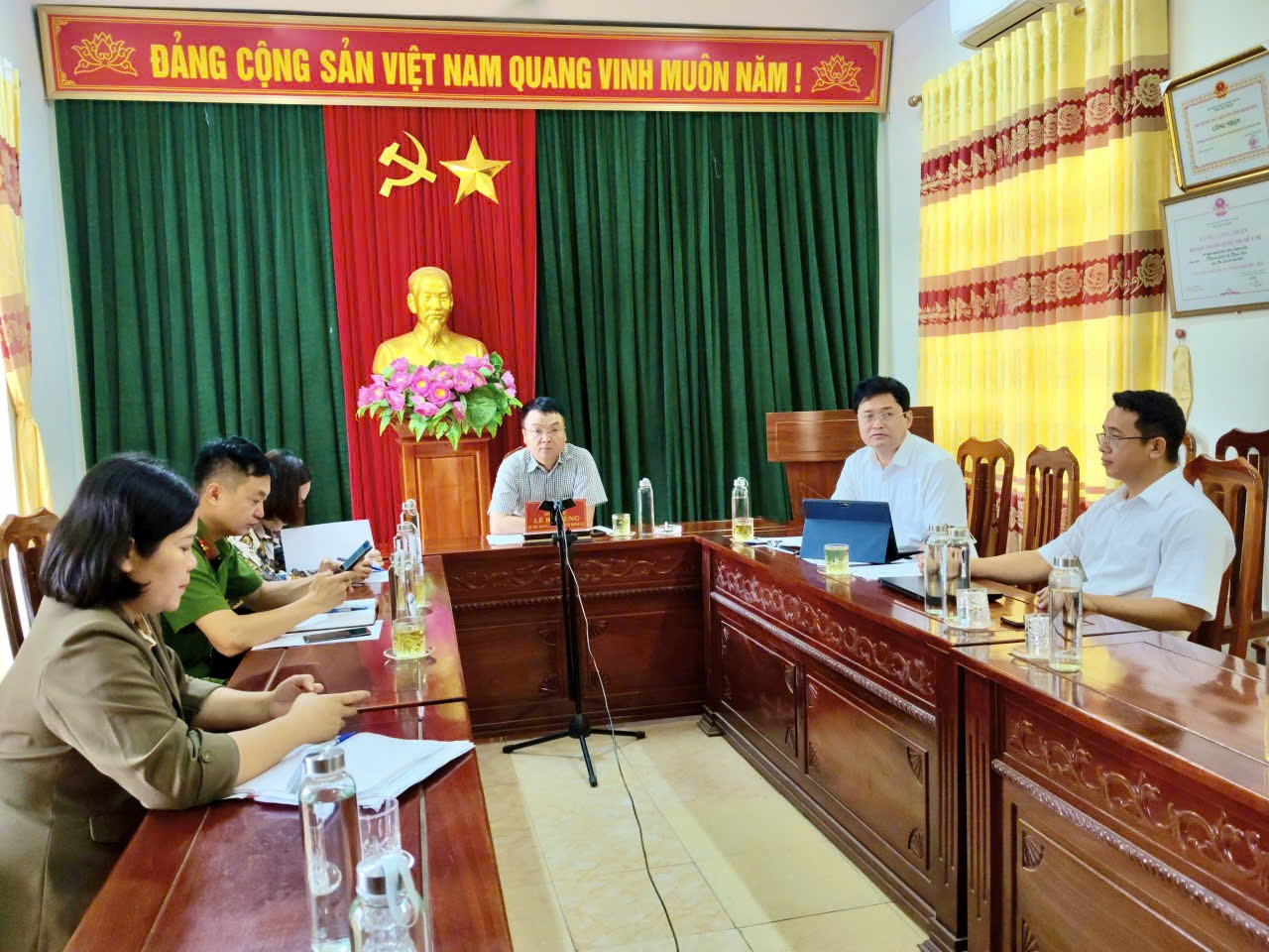 Xã Thượng Ninh tham dự hội nghị trực tuyến toàn tỉnh về chiến dịch làm giàu, làm sạch cơ sở dữ liệu quốc gia về đất đai