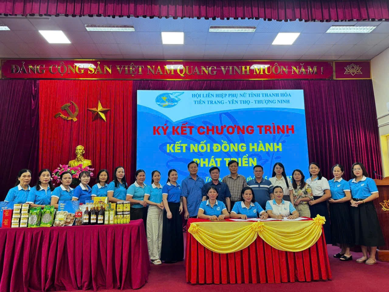 Sôi nổi Lễ ký kết Chương trình phối hợp “Kết nối – Đồng hành – Phát triển” giữa Hội LHPN 3 xã Tiên Trang, Yên Thọ và Thượng Ninh