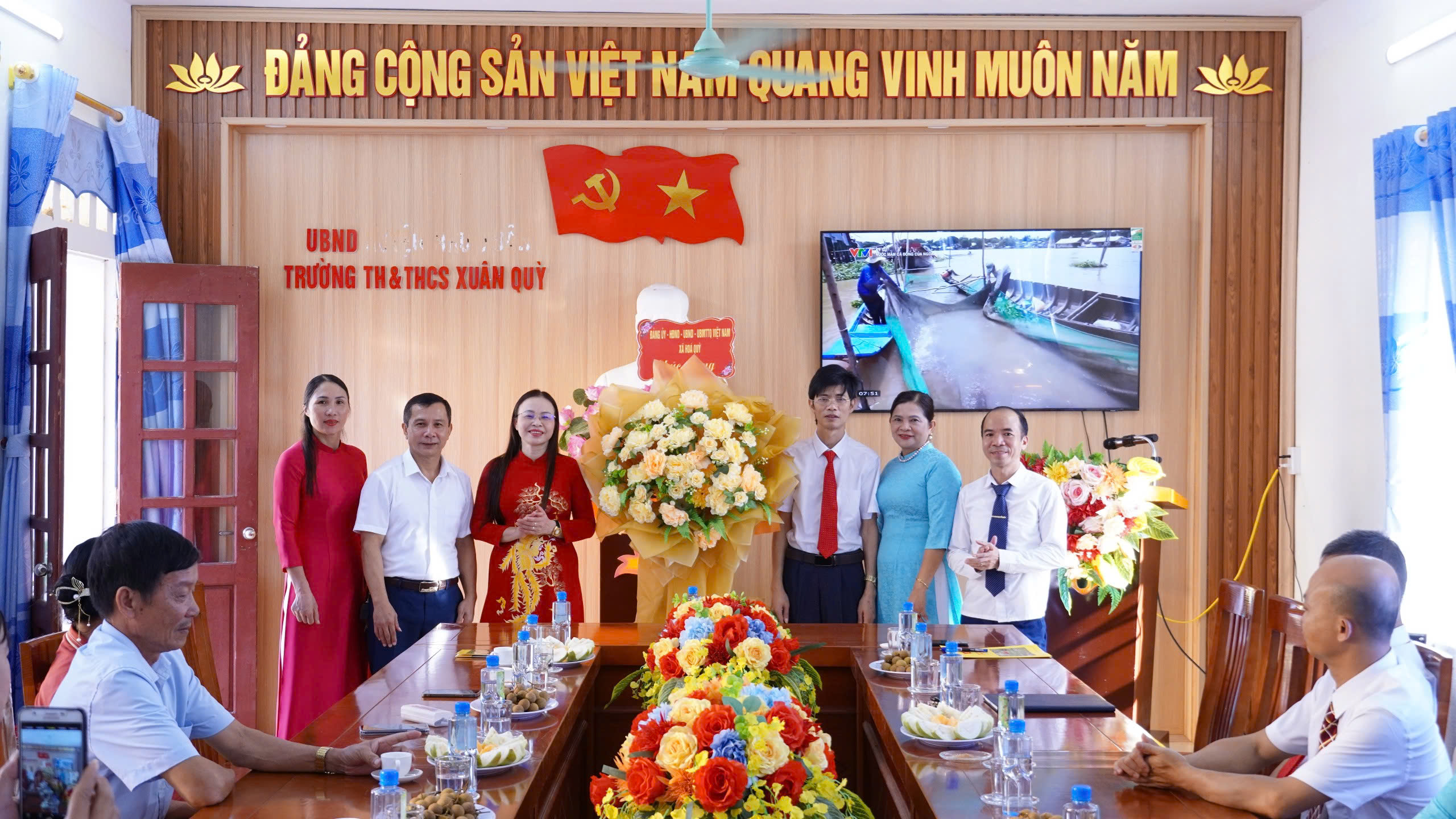 Anh-tin-bai