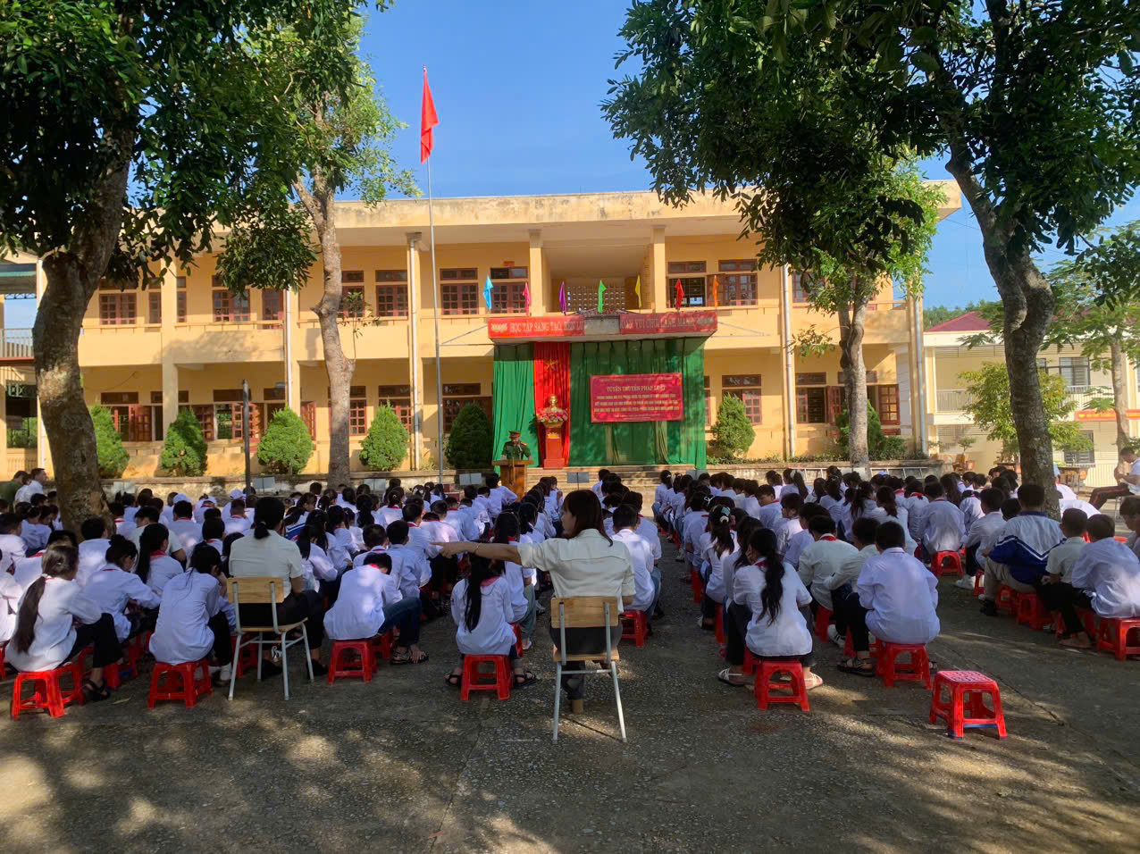 Anh-tin-bai