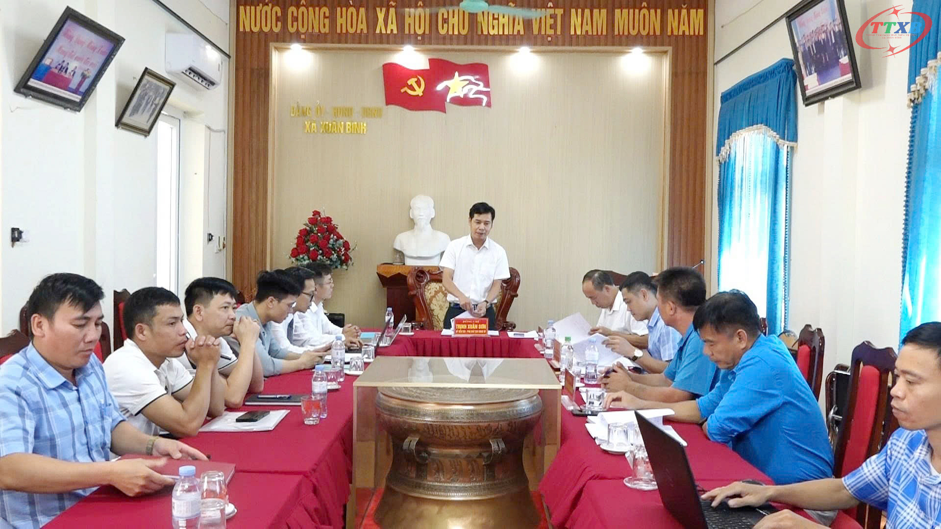 Anh-tin-bai