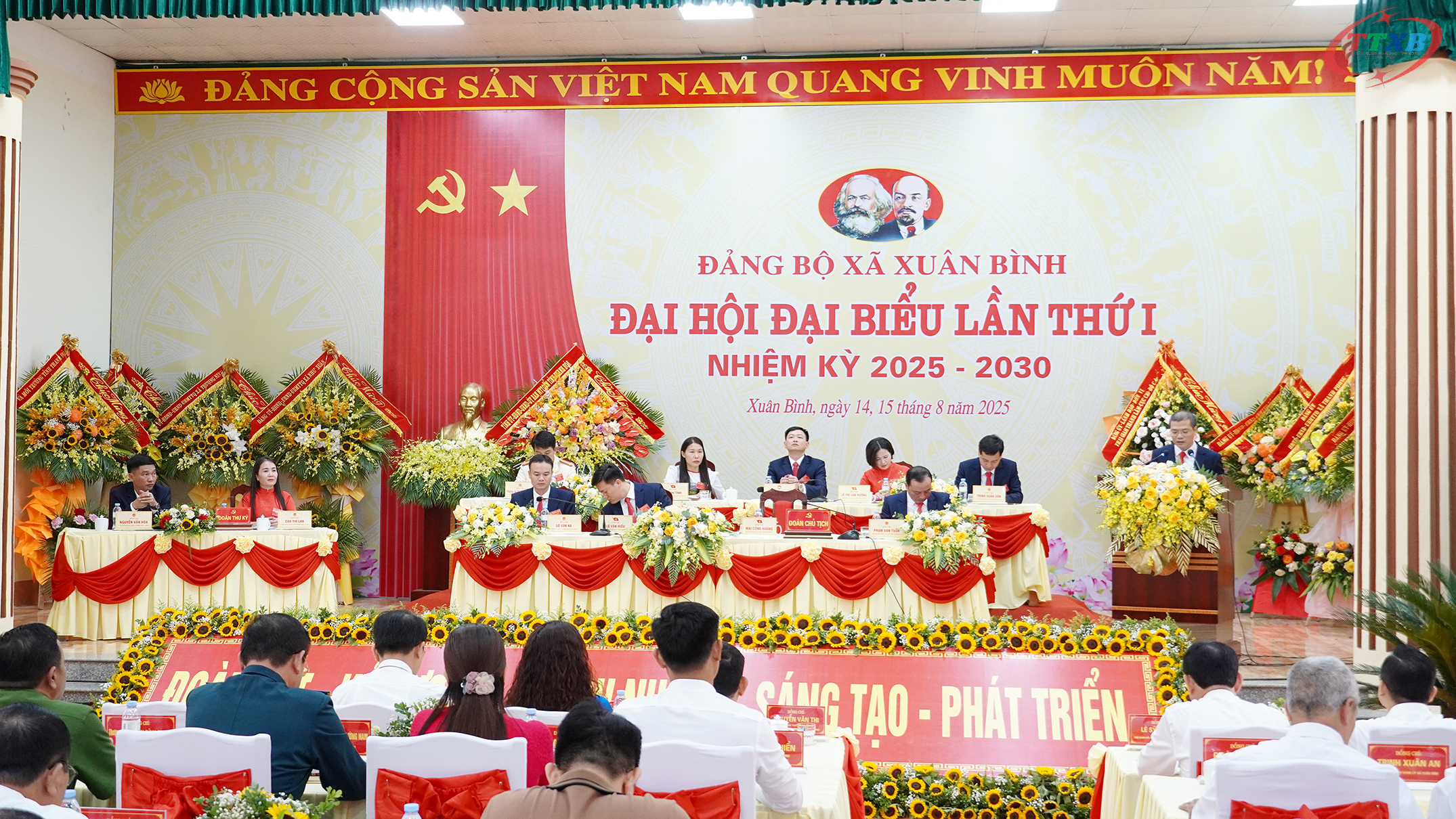 Anh-tin-bai