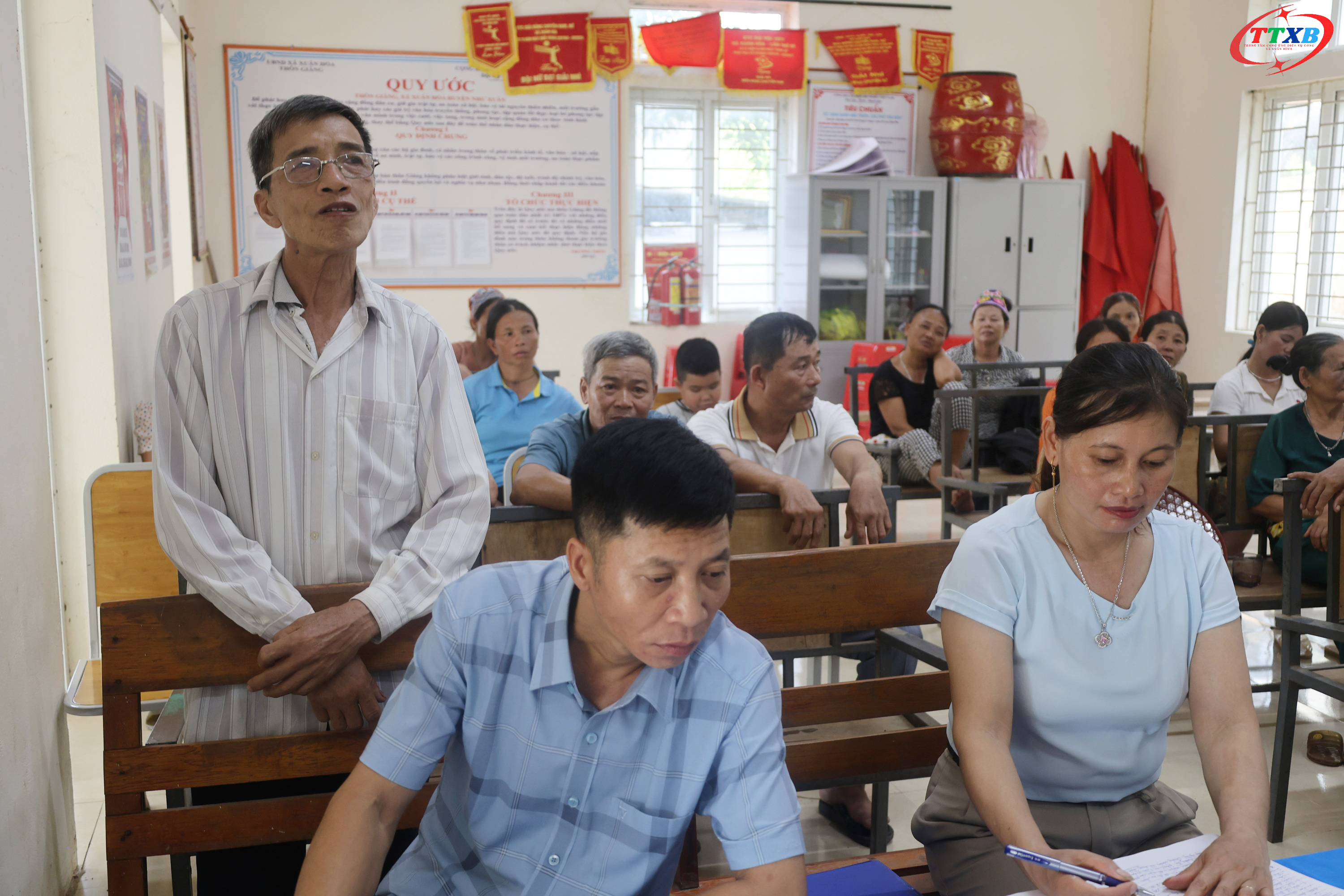 Anh-tin-bai