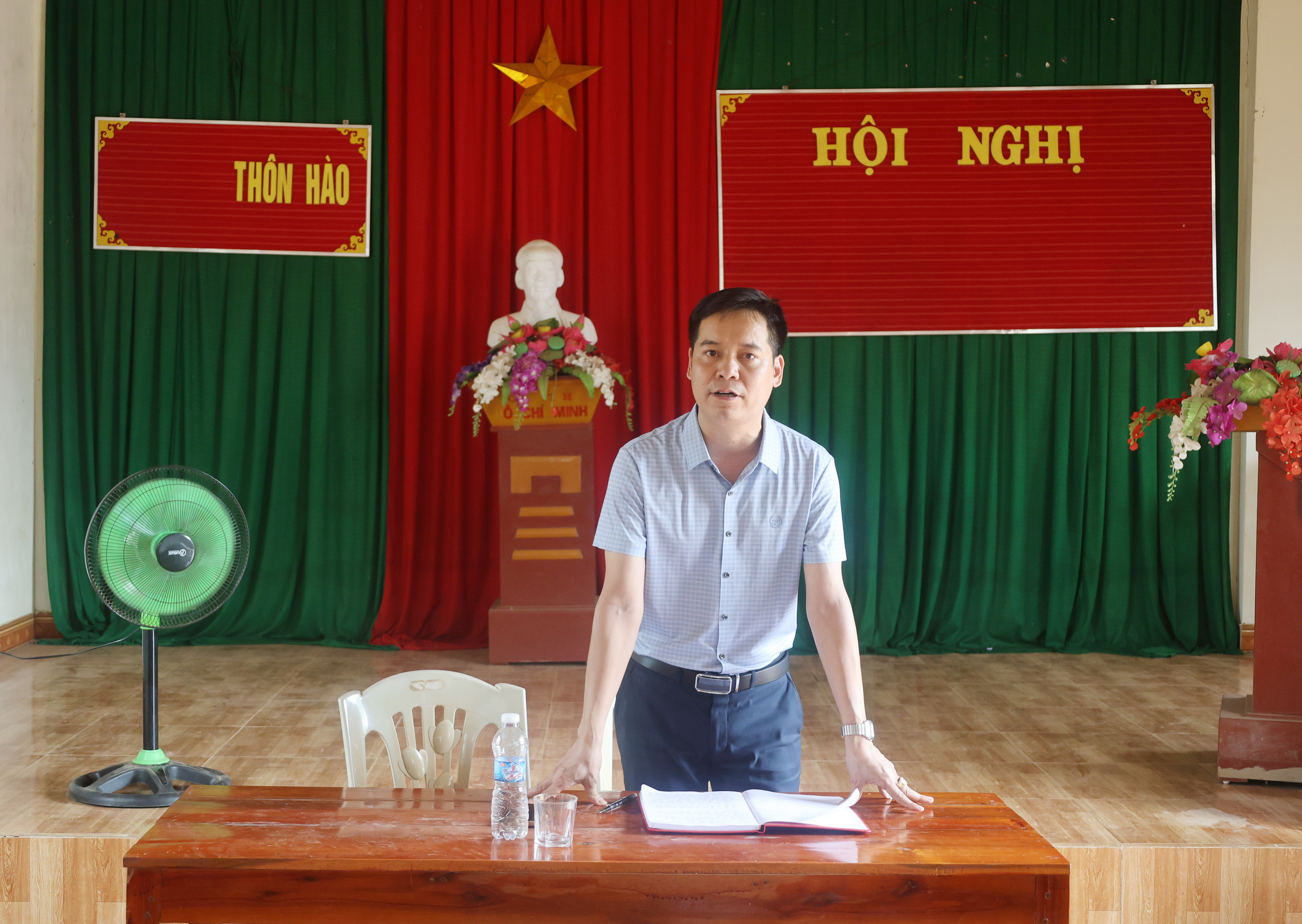 Anh-tin-bai