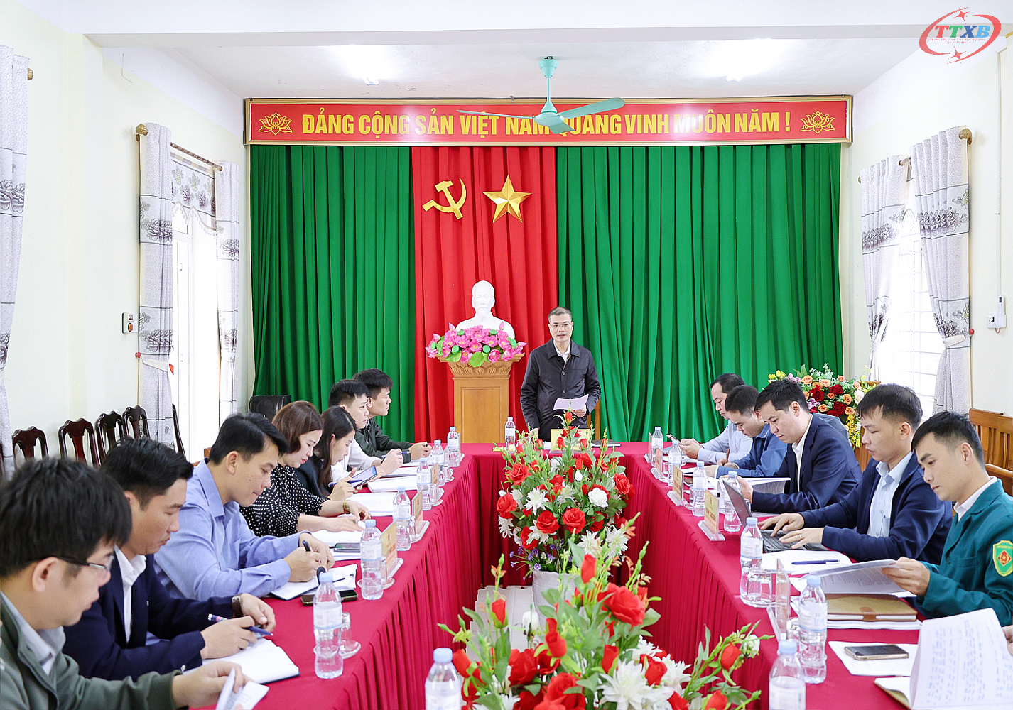Anh-tin-bai