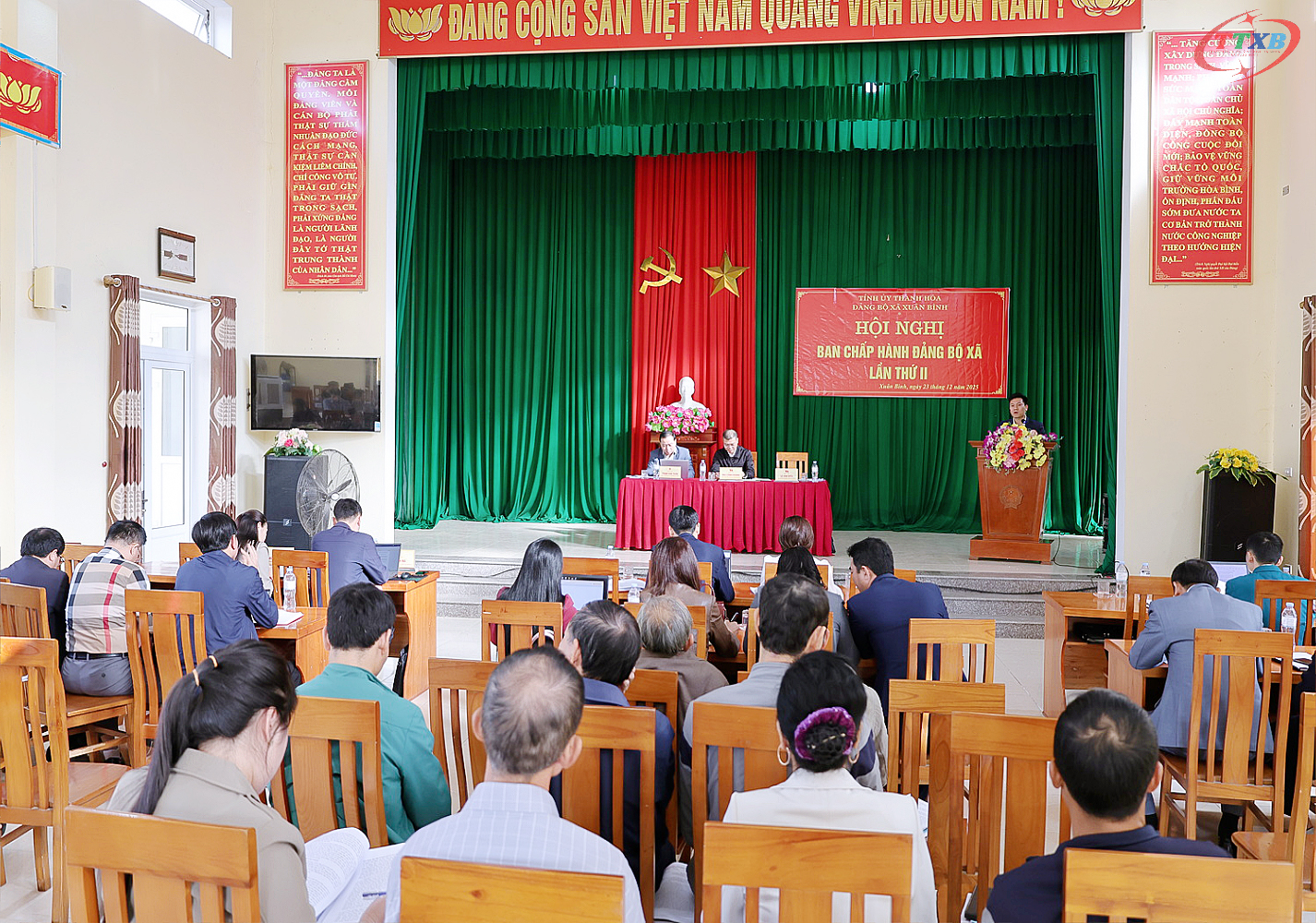 Anh-tin-bai