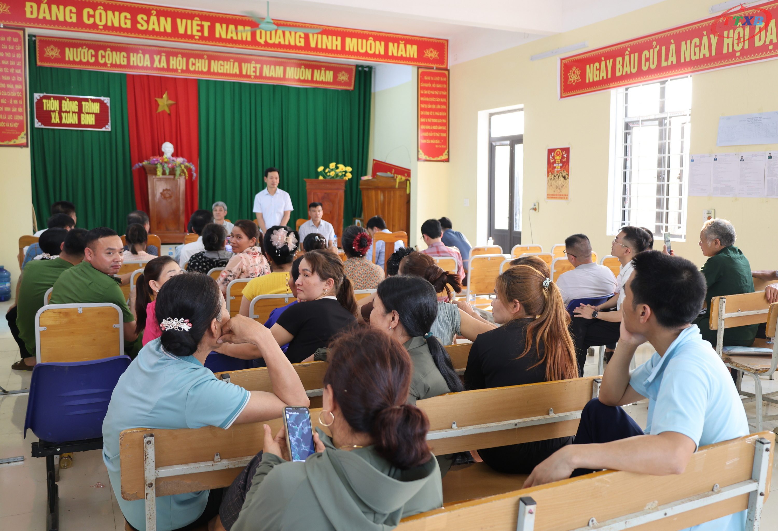 Xã Xuân Bình tổ chức hội nghị tuyên truyền, vận động các hộ dân thống nhất nhận kinh phí hỗ trợ để đẩy nhanh tiến độ xây dựng khu tái định cư Dự án Hồ chứa nước Bản Mồng (lần thứ 3)