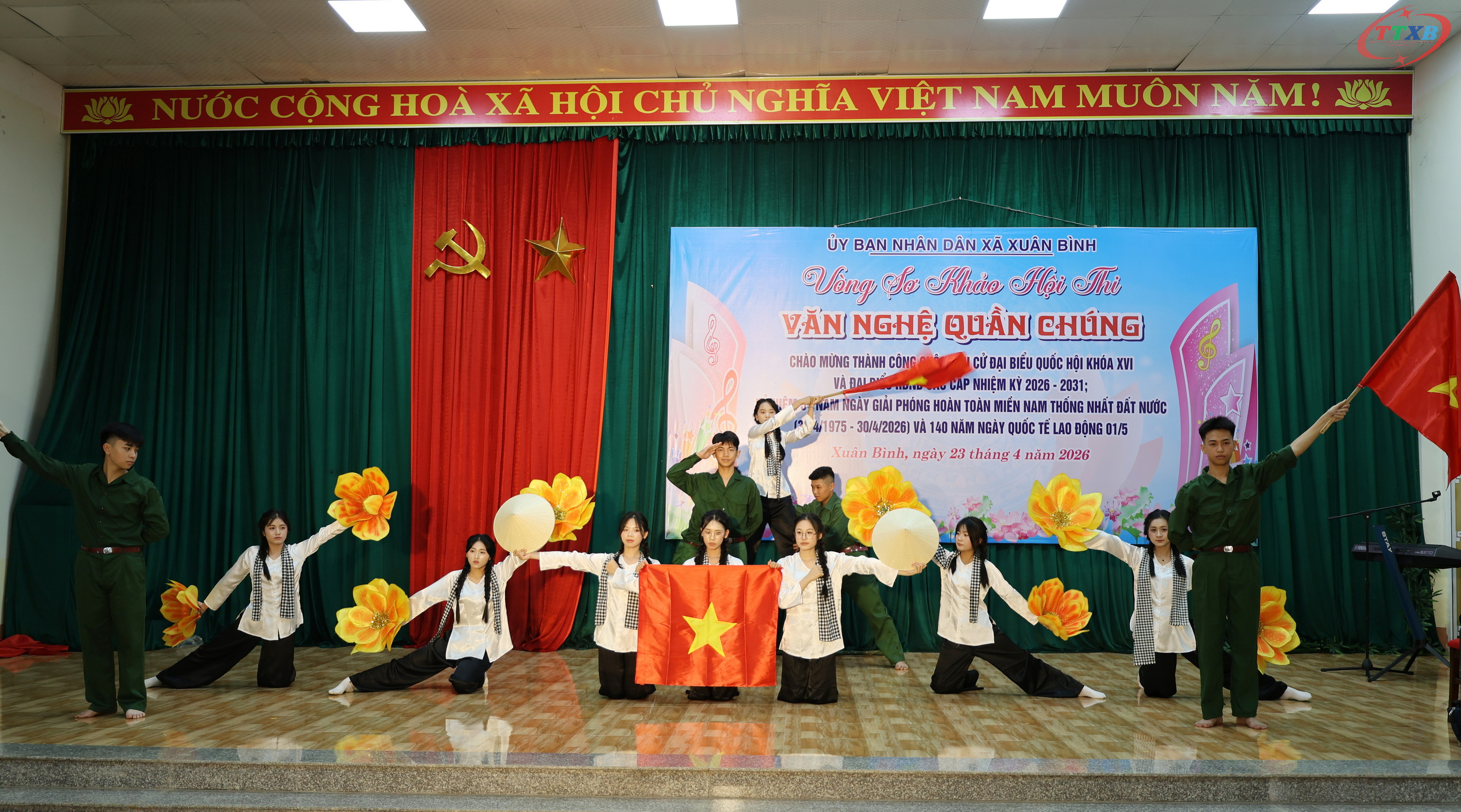 Anh-tin-bai