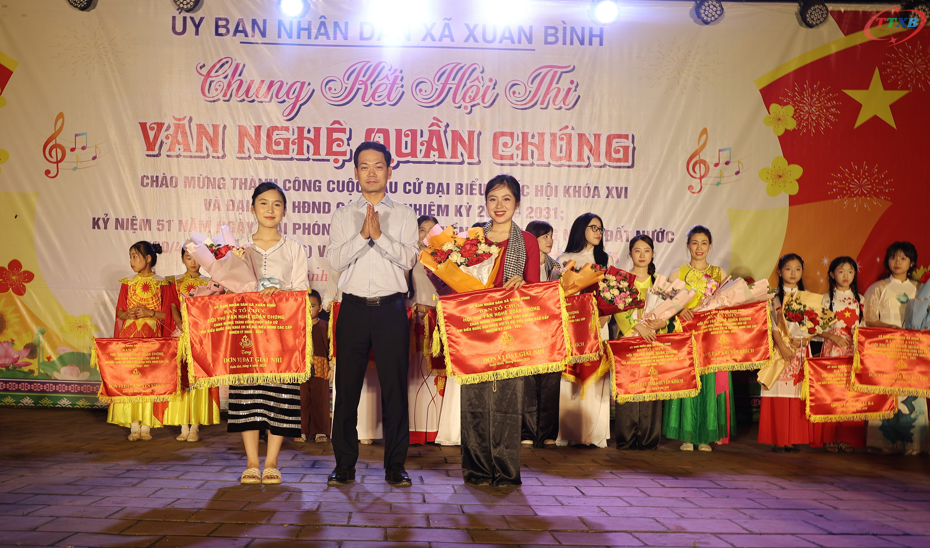 Anh-tin-bai