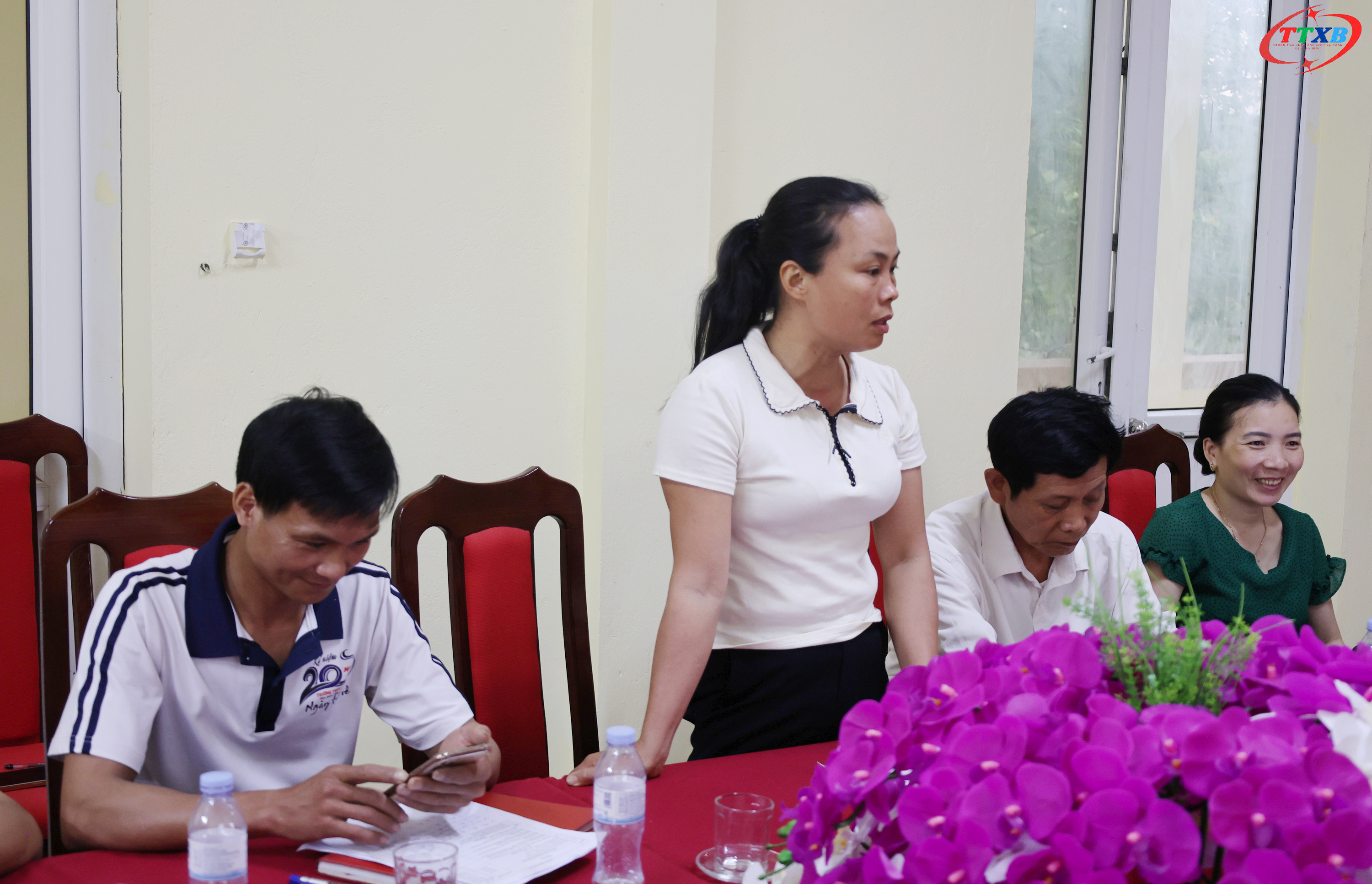 Anh-tin-bai
