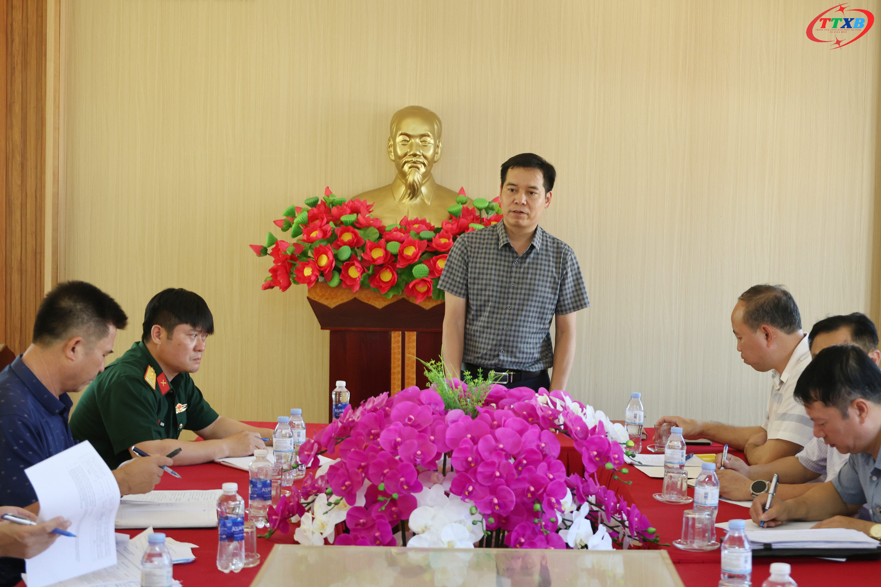 Anh-tin-bai