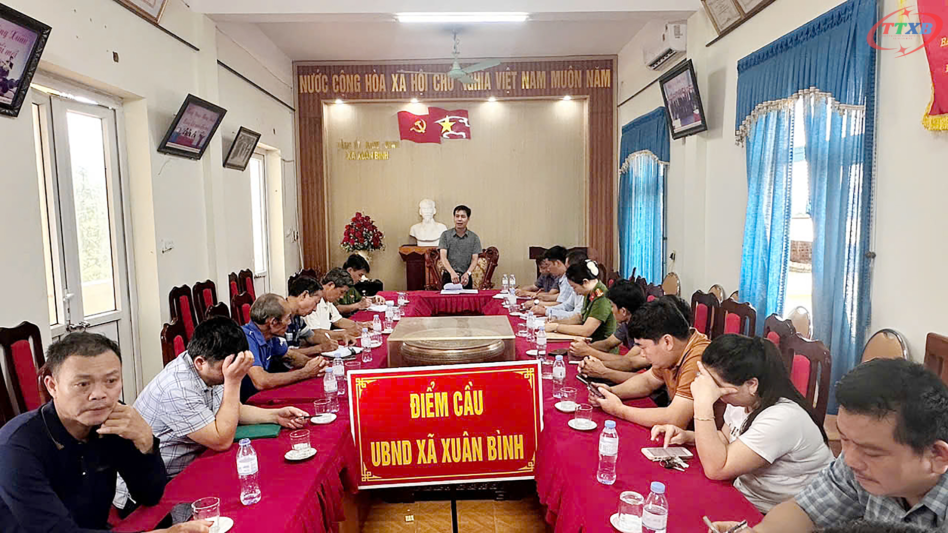 Anh-tin-bai