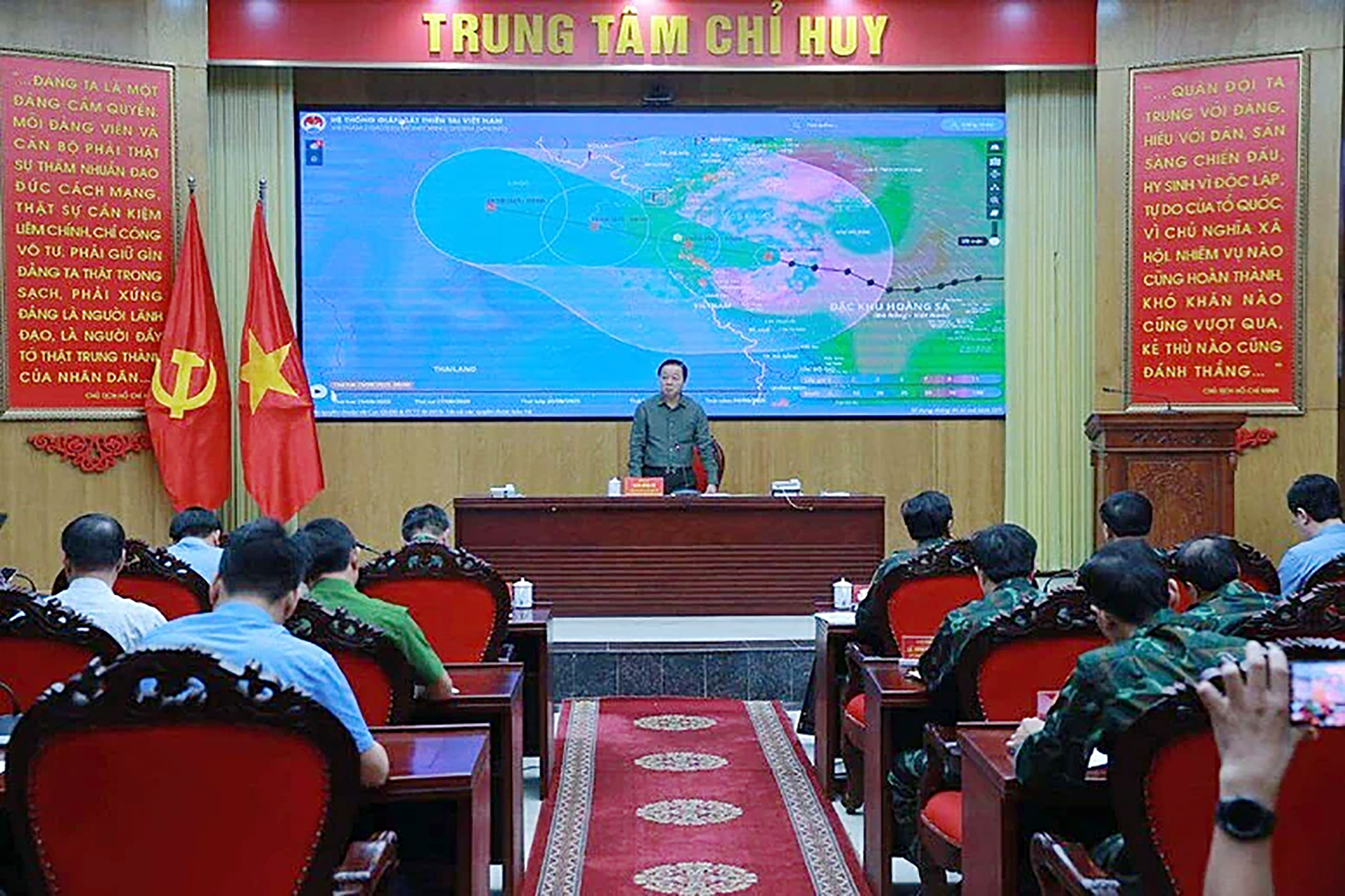 Anh-tin-bai