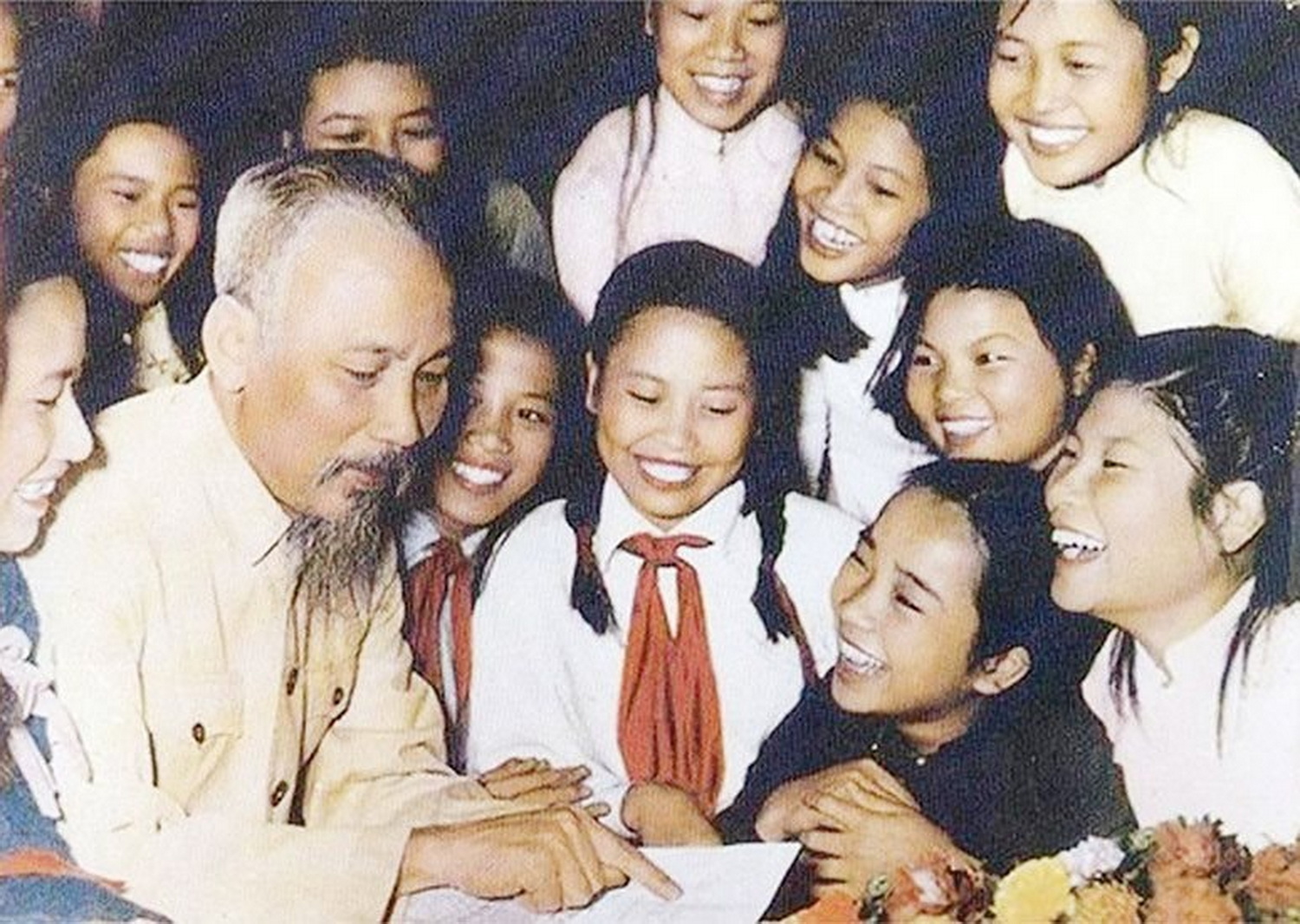 Anh-tin-bai