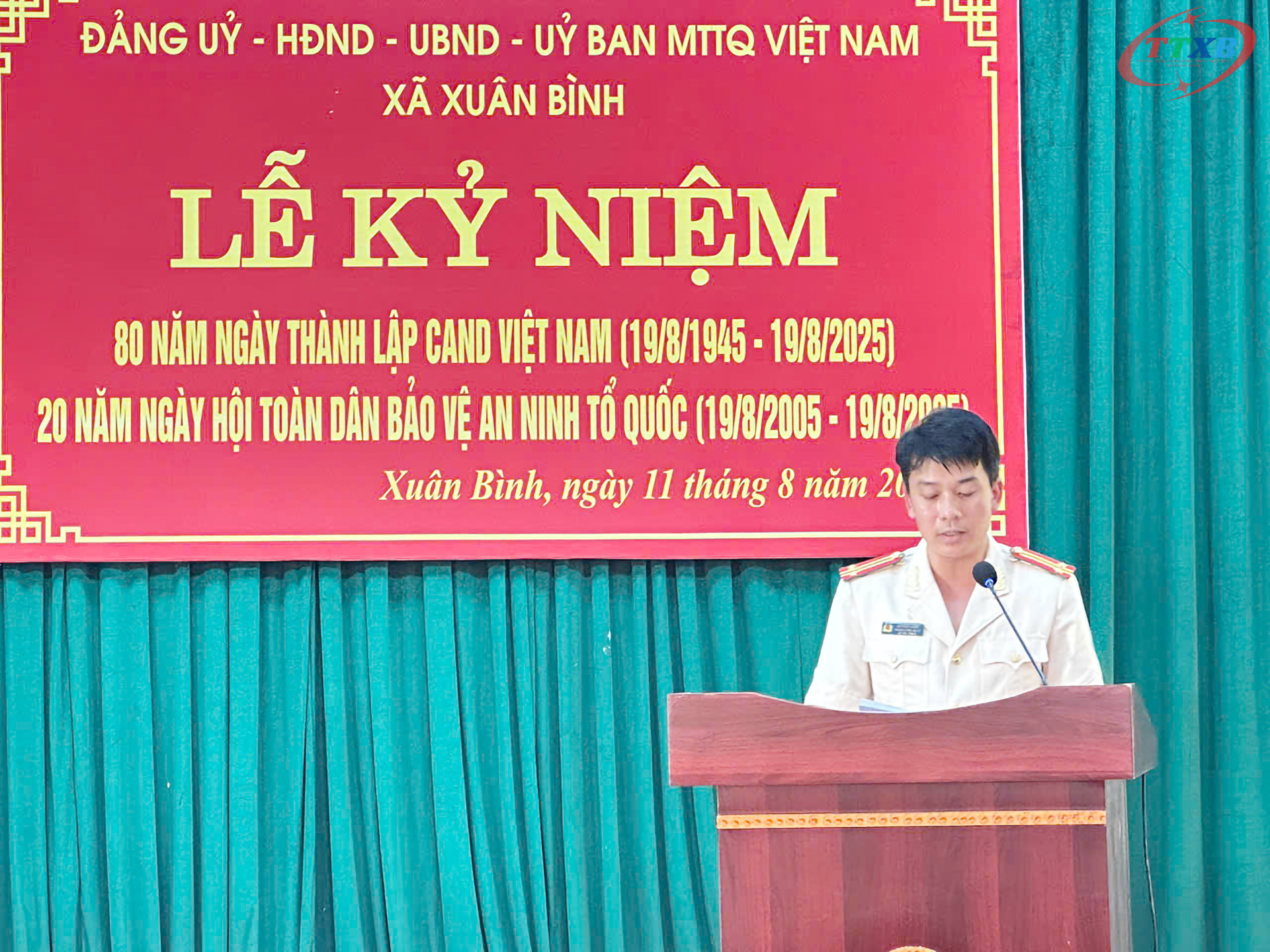 Anh-tin-bai