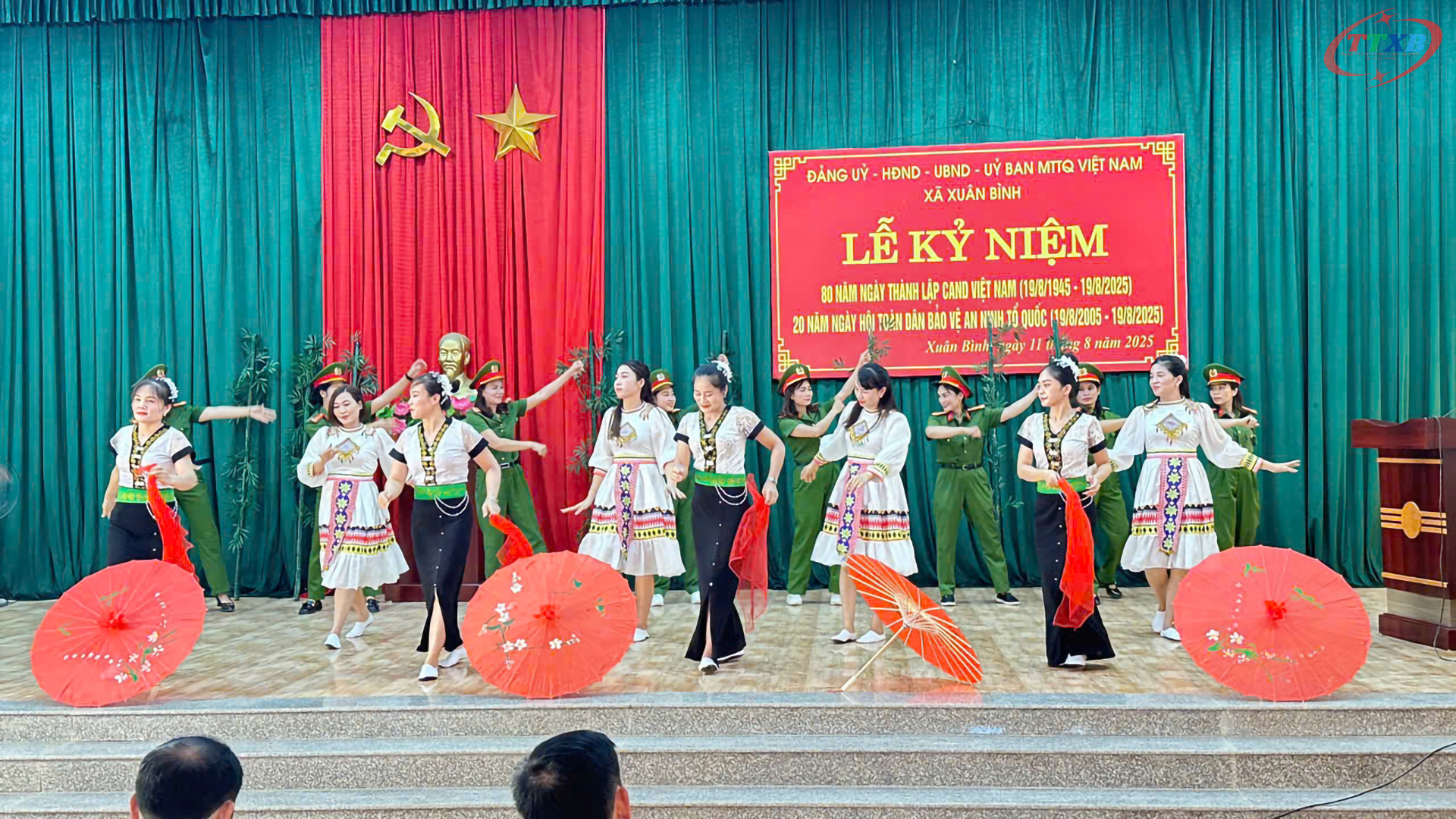 Anh-tin-bai
