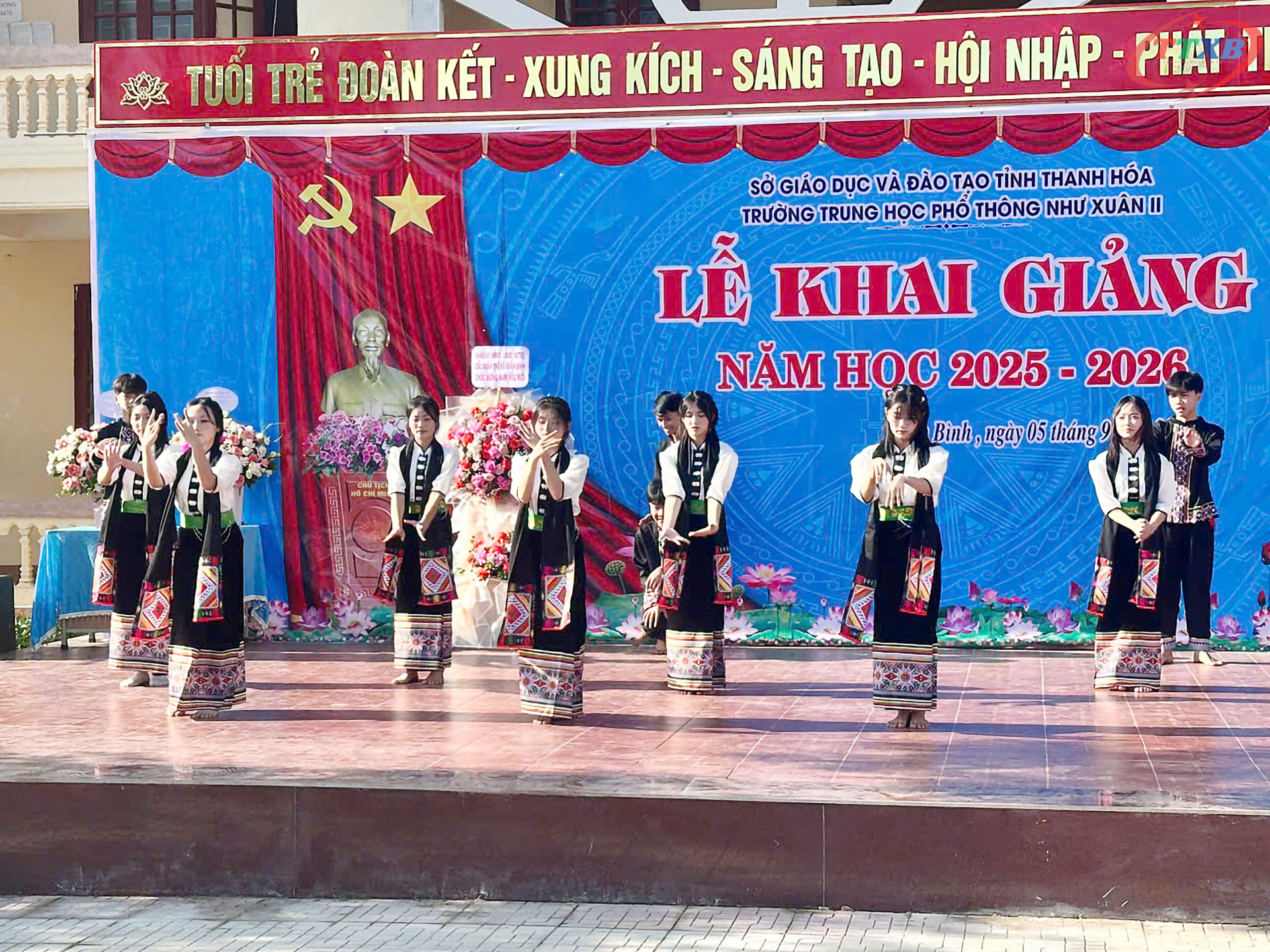 Anh-tin-bai